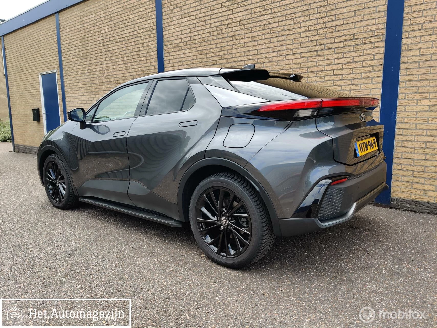 Hoofdafbeelding Toyota C-HR