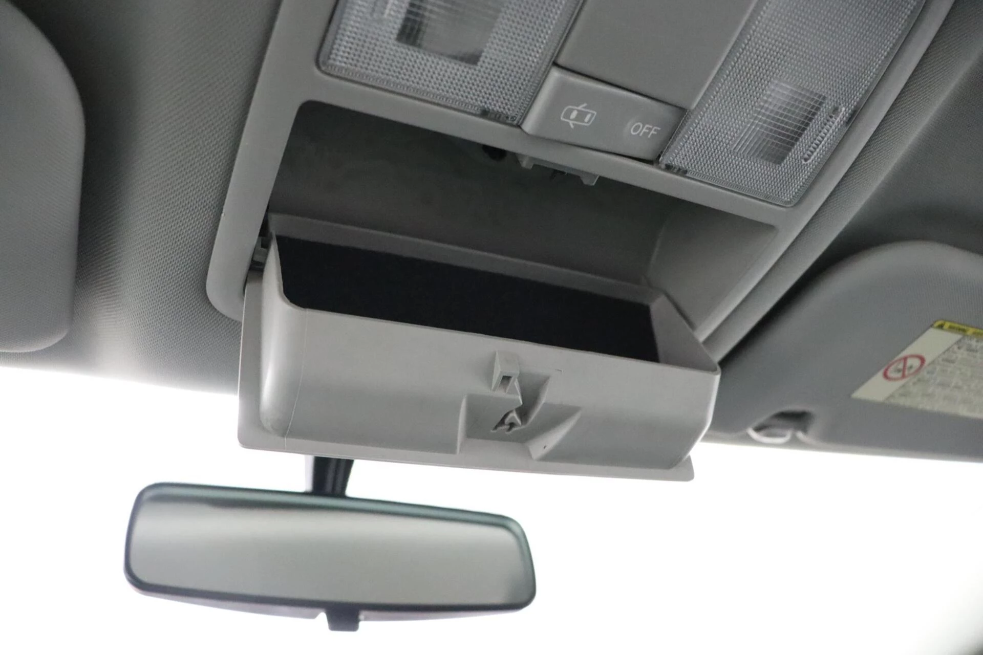 Hoofdafbeelding Toyota Avensis