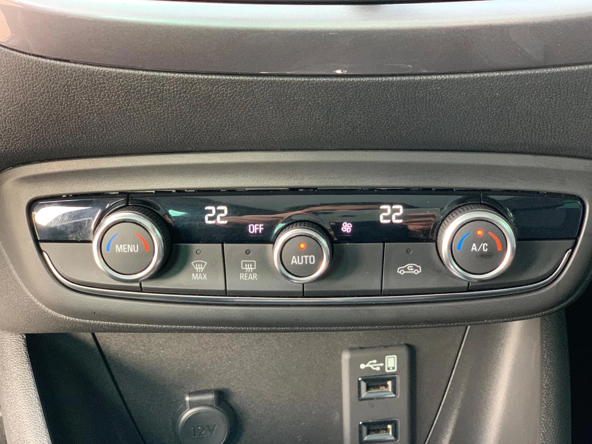 Hoofdafbeelding Opel Crossland X