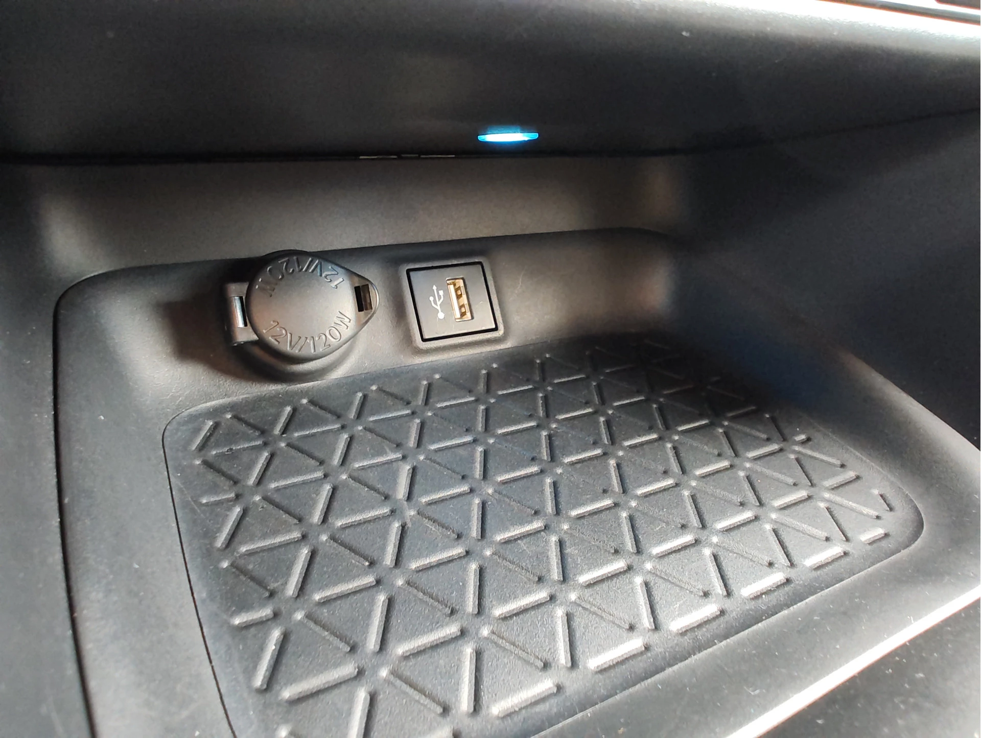 Hoofdafbeelding Suzuki Across