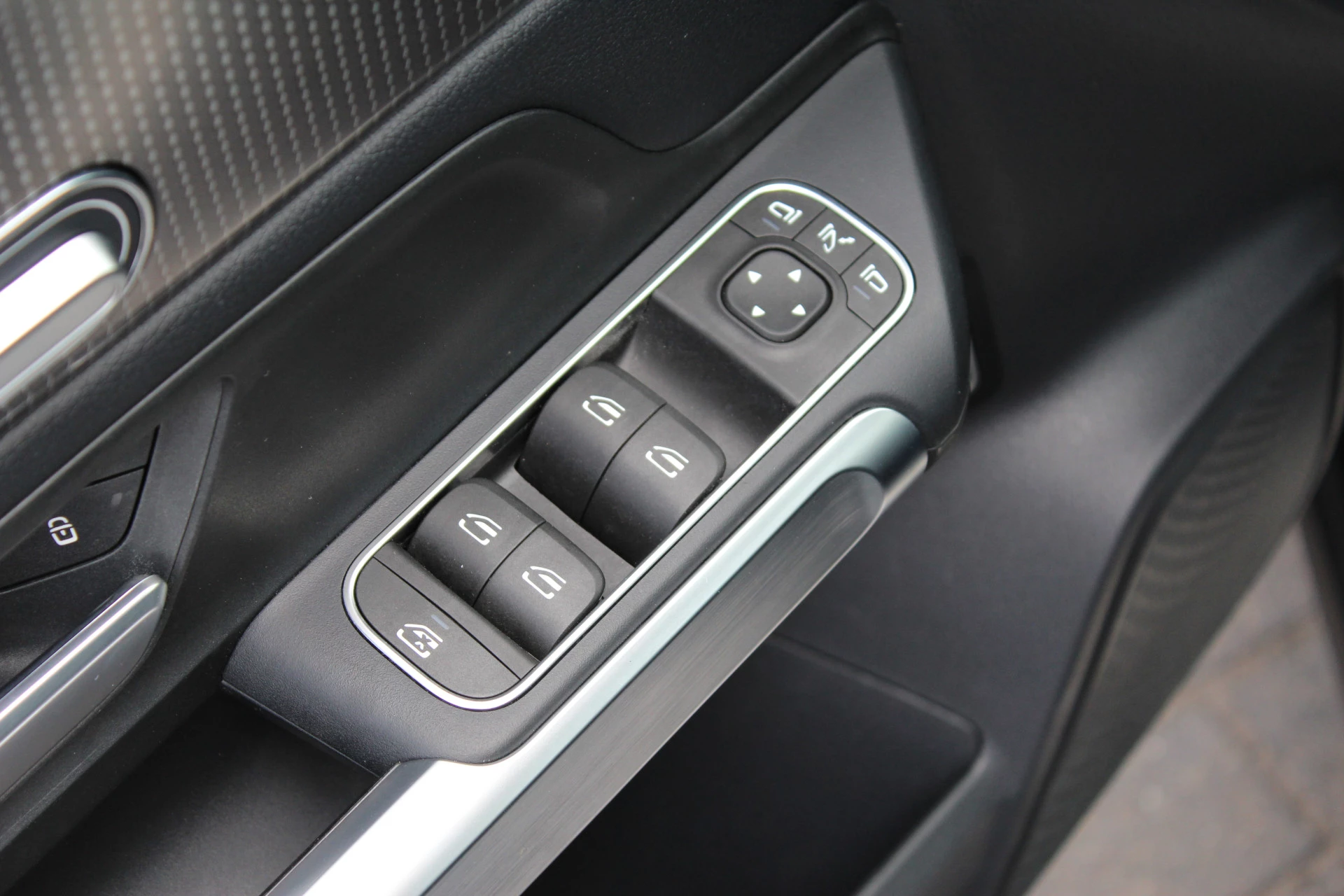 Hoofdafbeelding Mercedes-Benz EQB