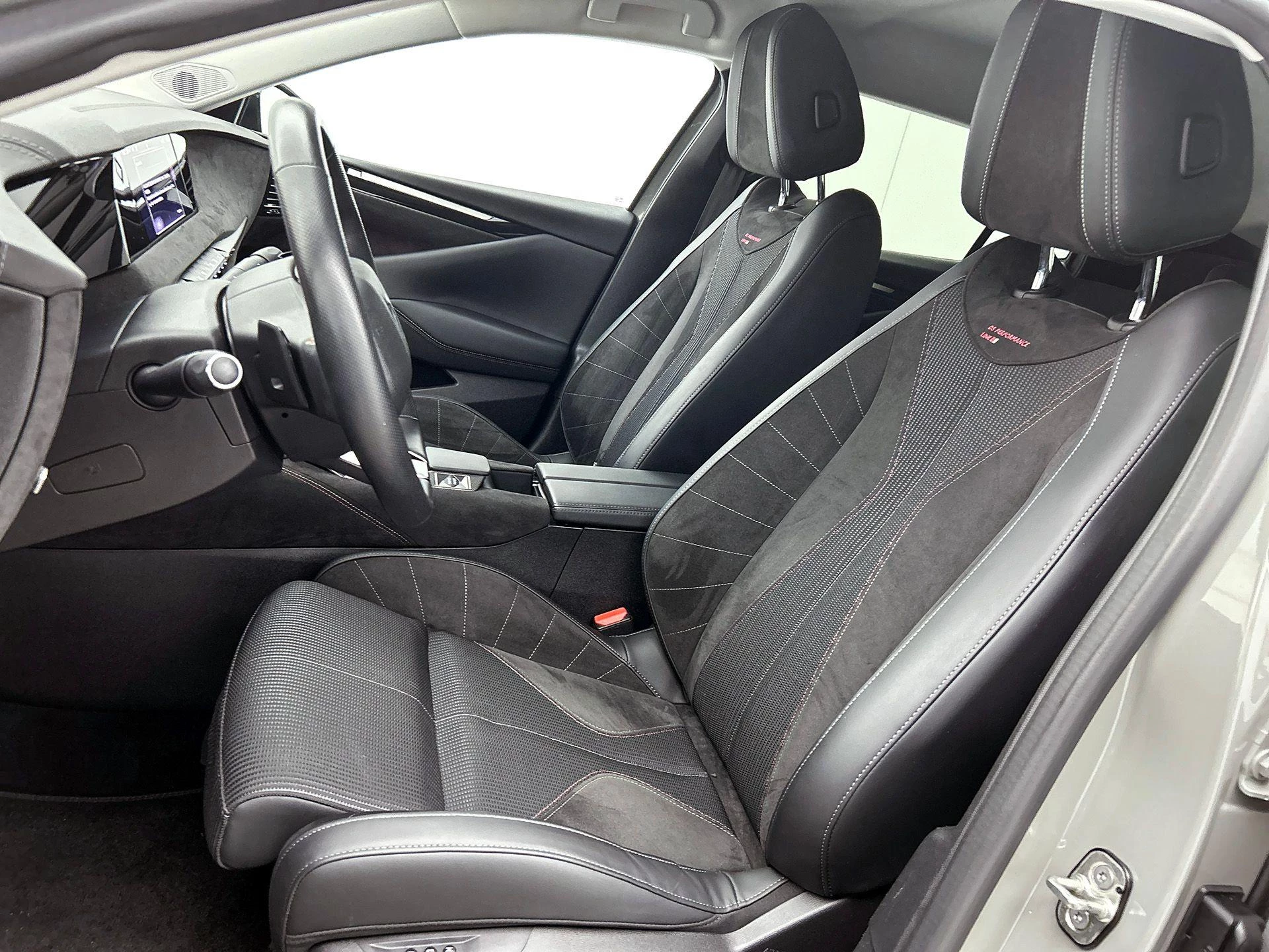 Hoofdafbeelding DS DS 4