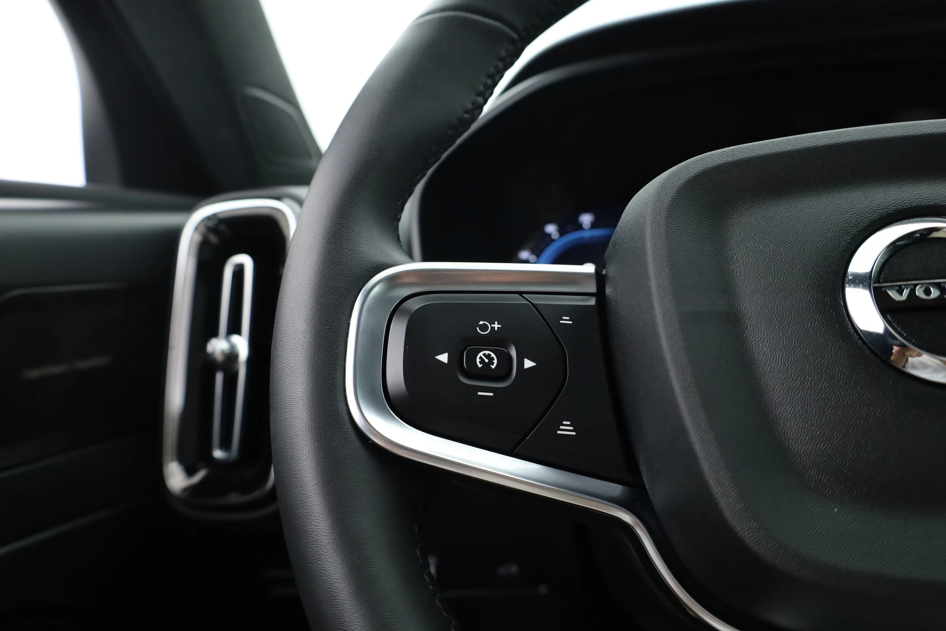 Hoofdafbeelding Volvo C40
