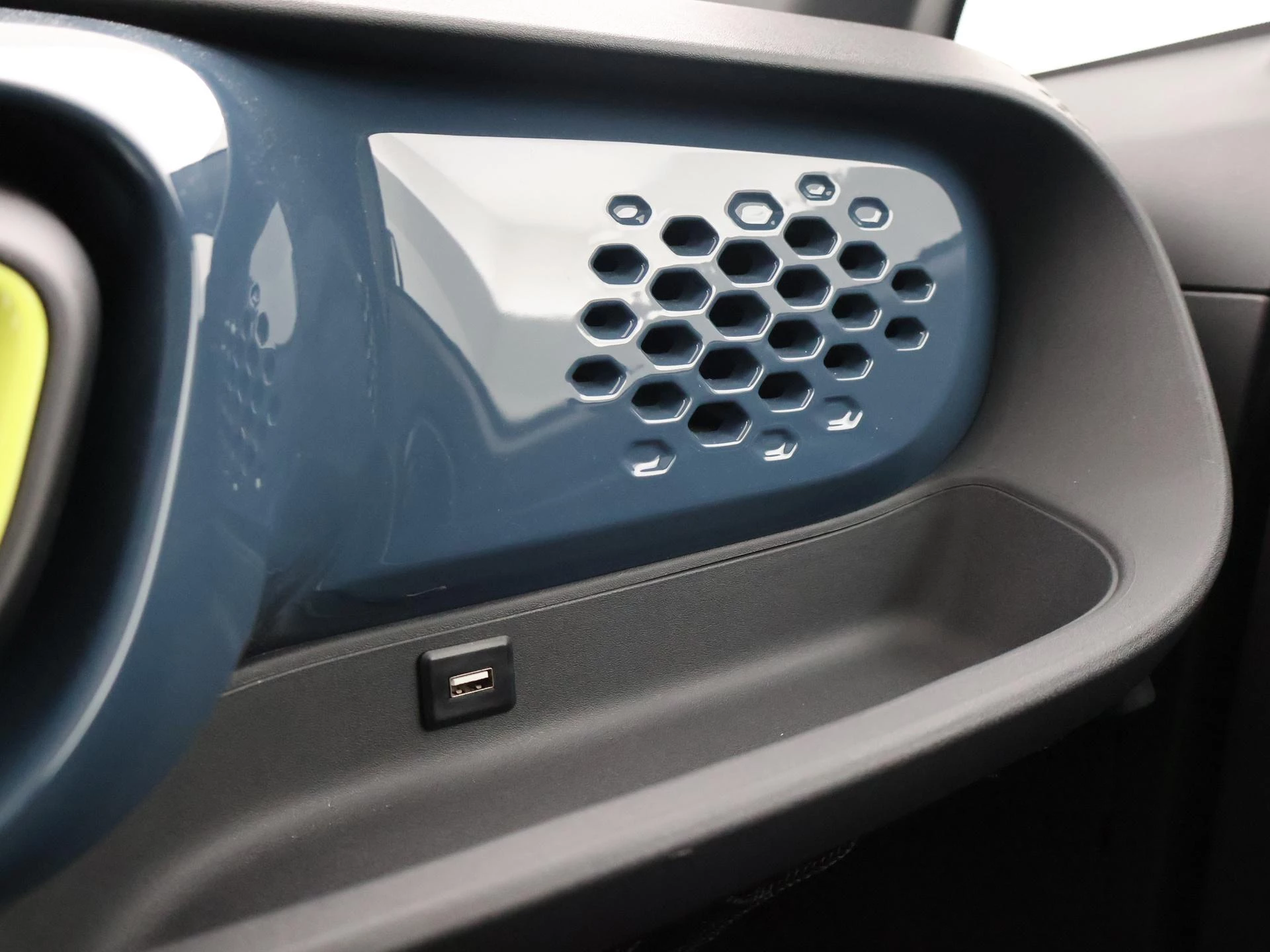 Hoofdafbeelding XEV Yoyo