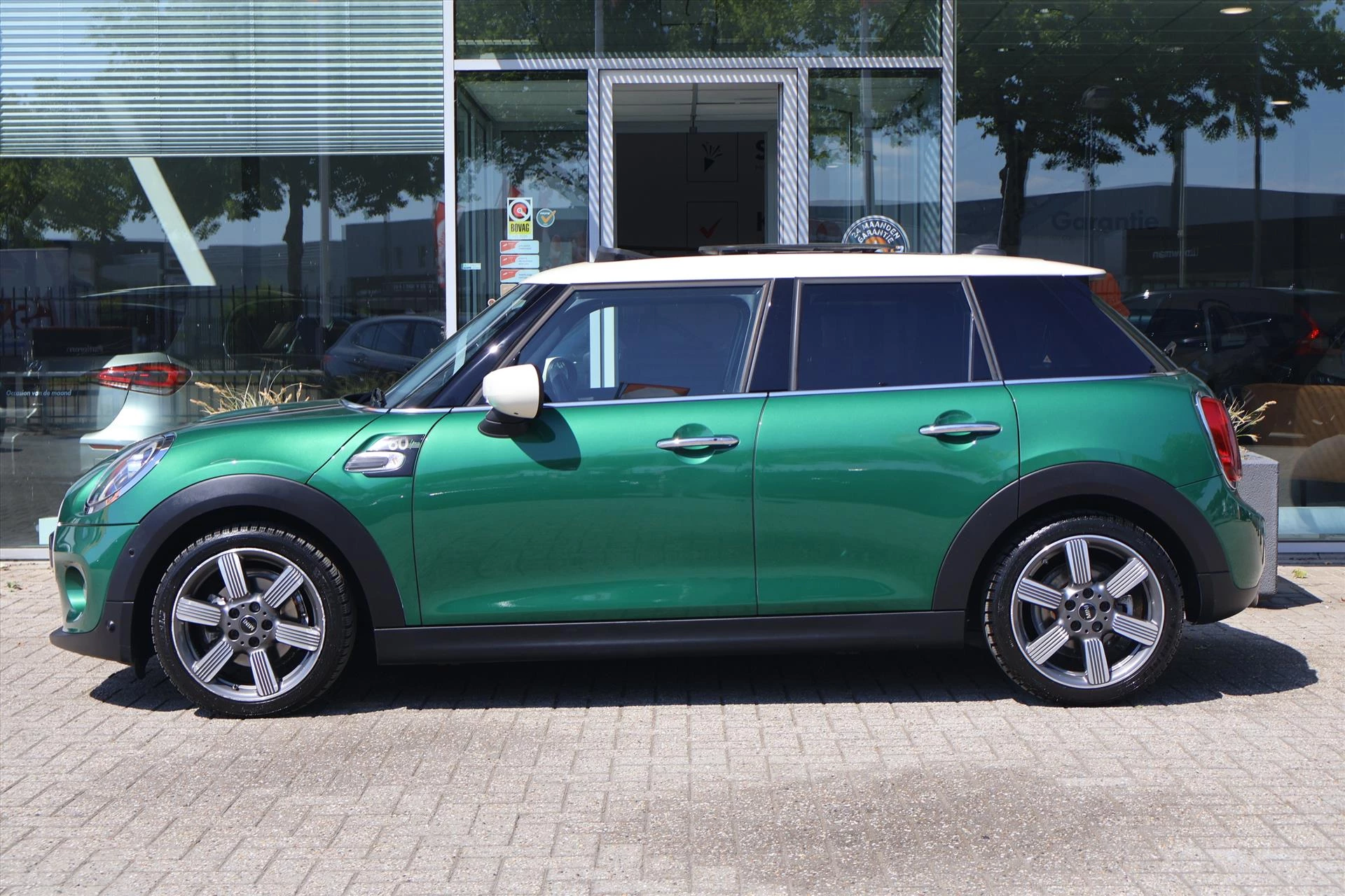 Hoofdafbeelding MINI 5-deurs