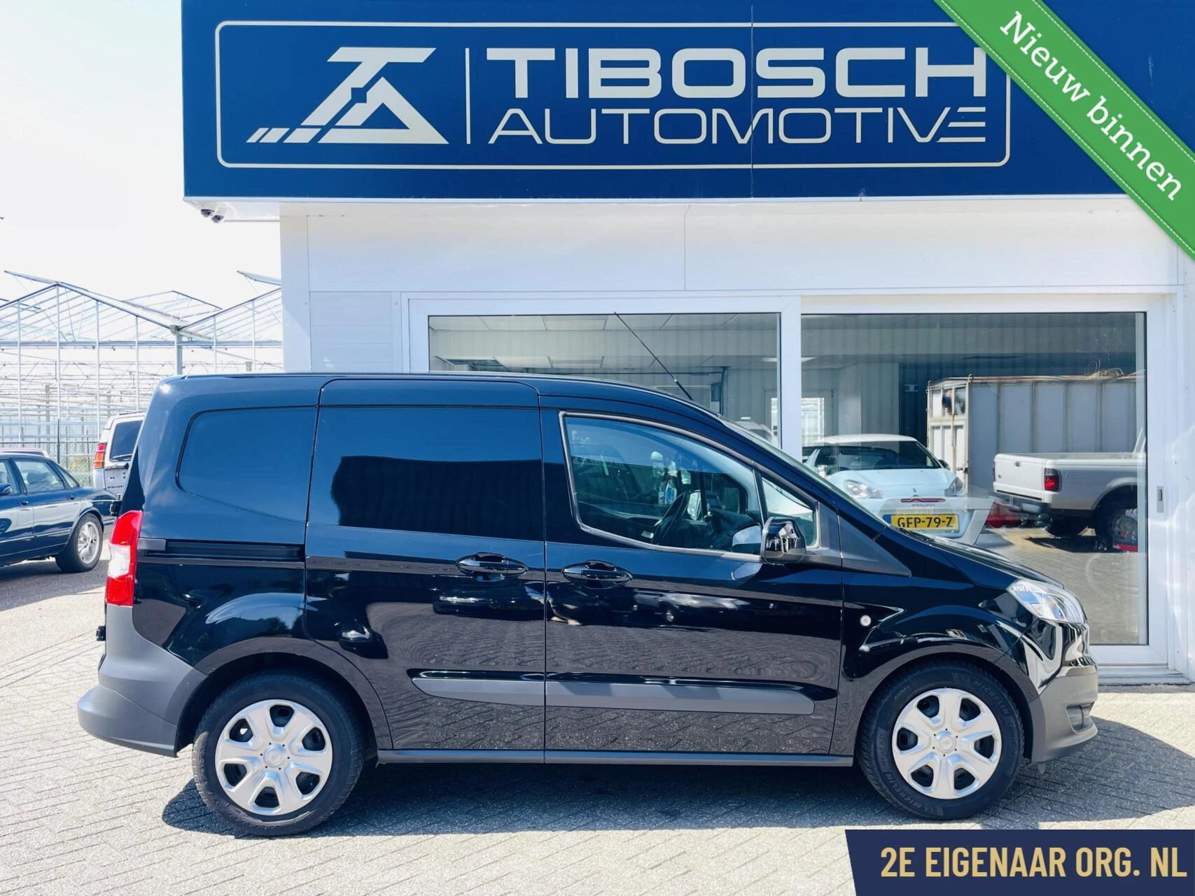 Hoofdafbeelding Ford Transit Courier