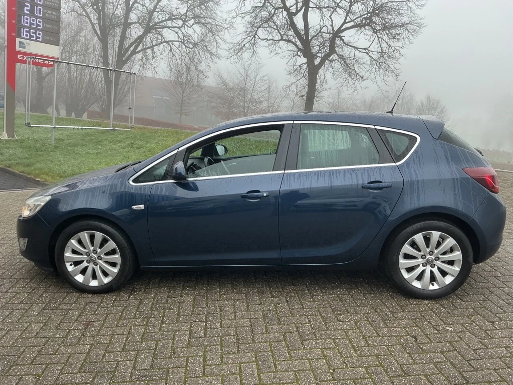 Hoofdafbeelding Opel Astra