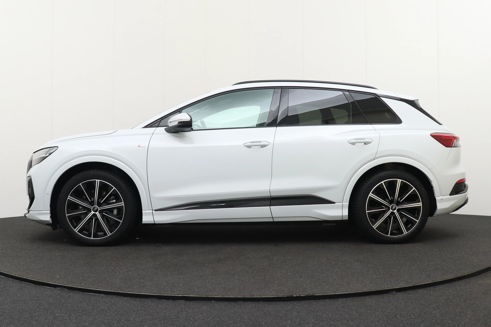 Hoofdafbeelding Audi Q4 e-tron