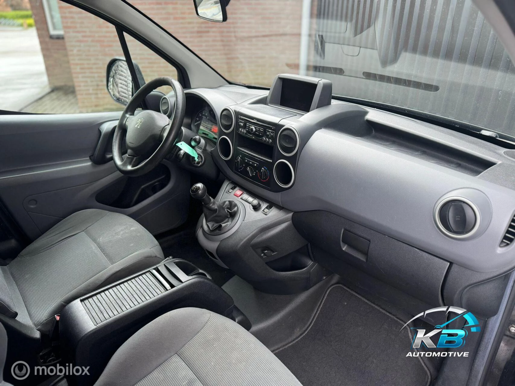 Hoofdafbeelding Peugeot Partner