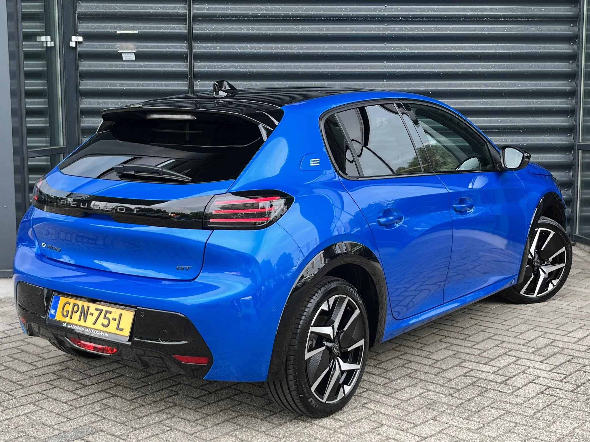 Hoofdafbeelding Peugeot e-208