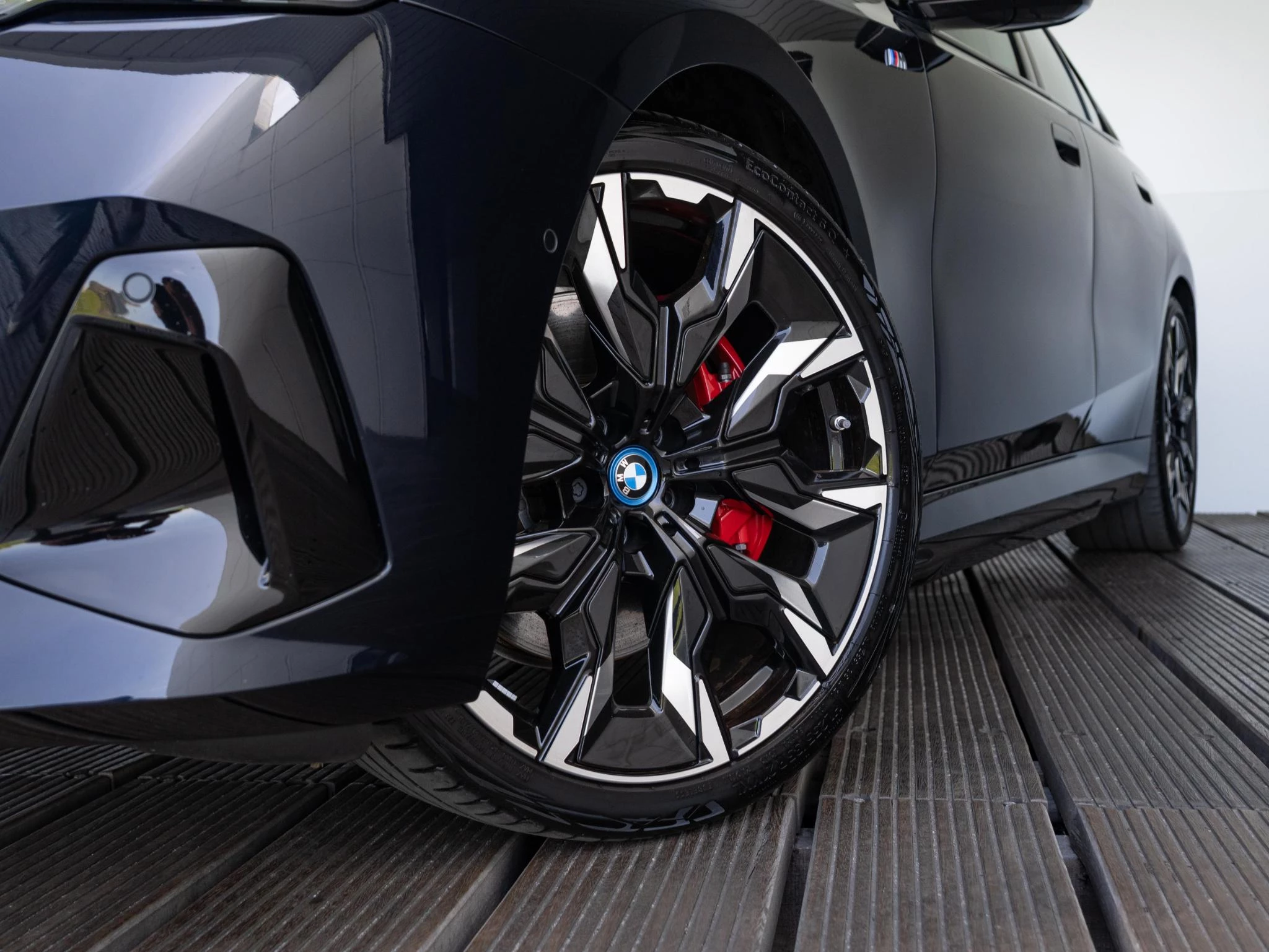 Hoofdafbeelding BMW i5