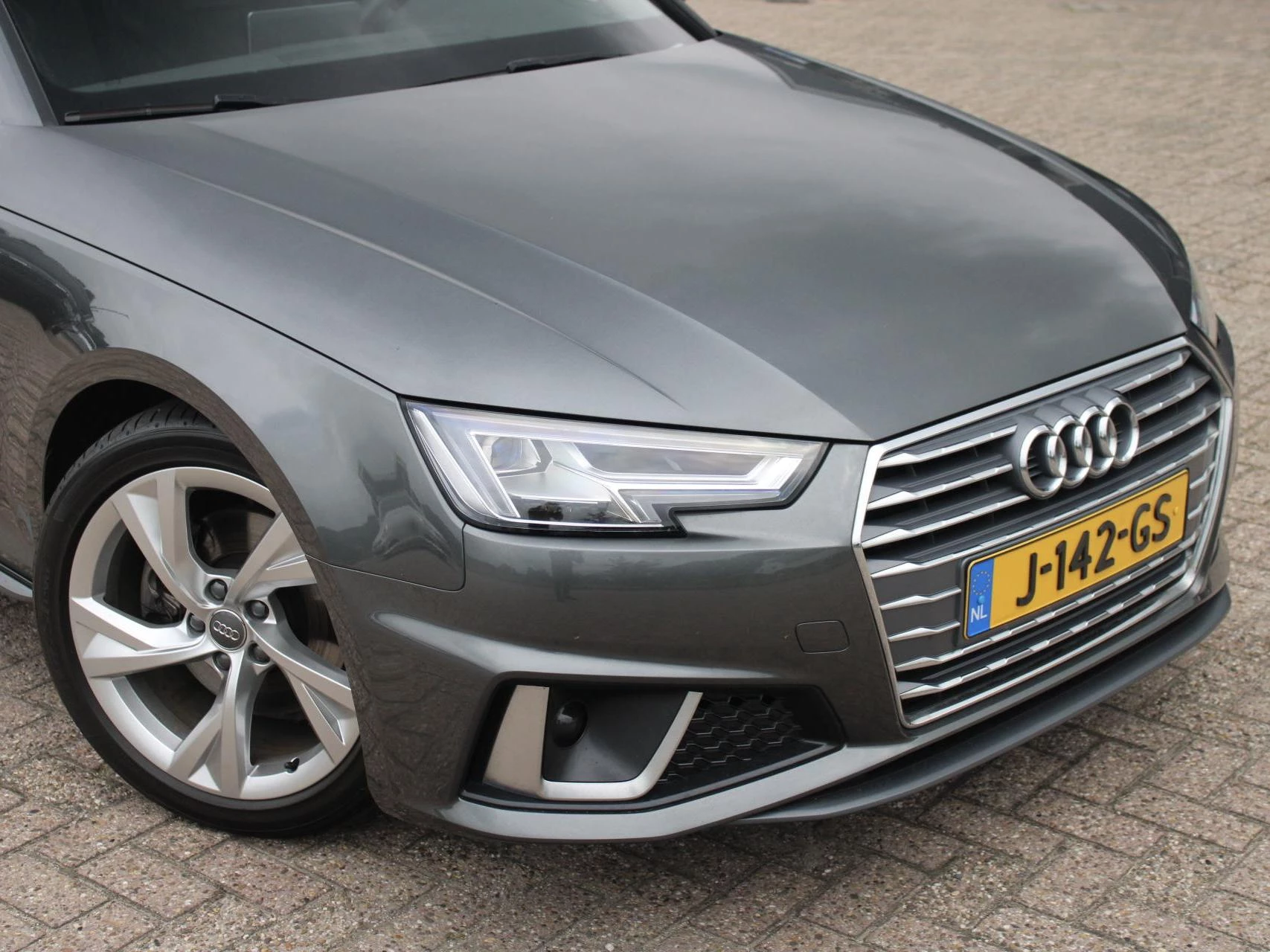Hoofdafbeelding Audi A4