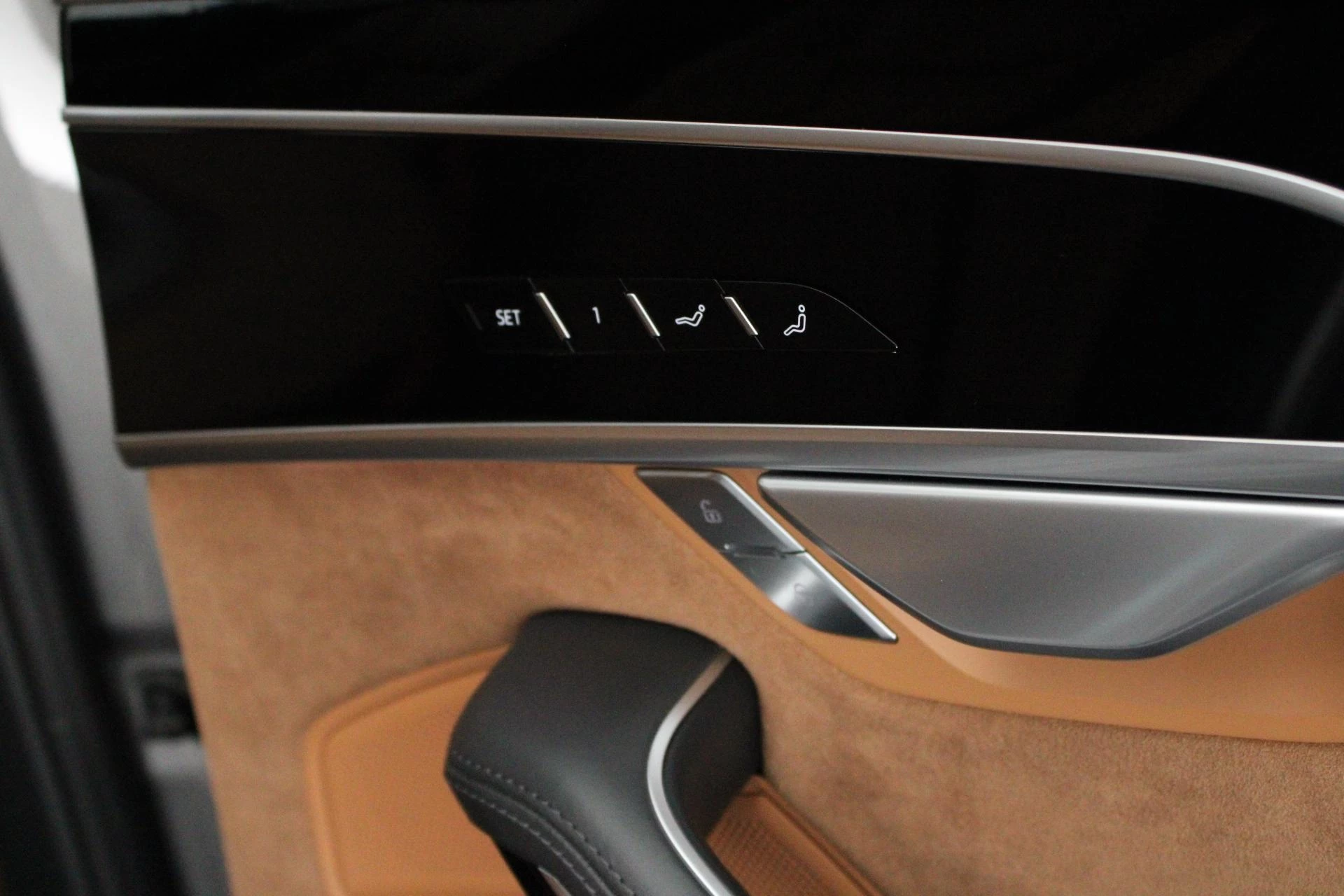 Hoofdafbeelding Audi A8