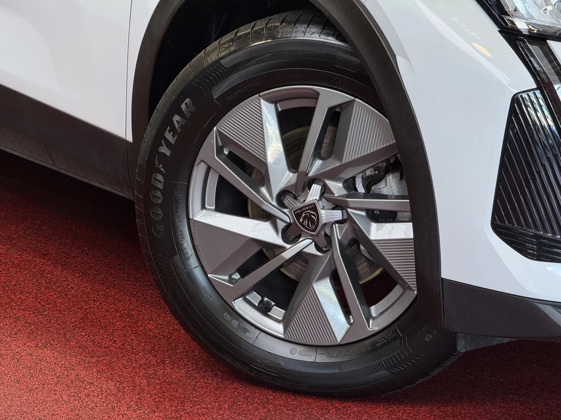 Hoofdafbeelding Peugeot 408