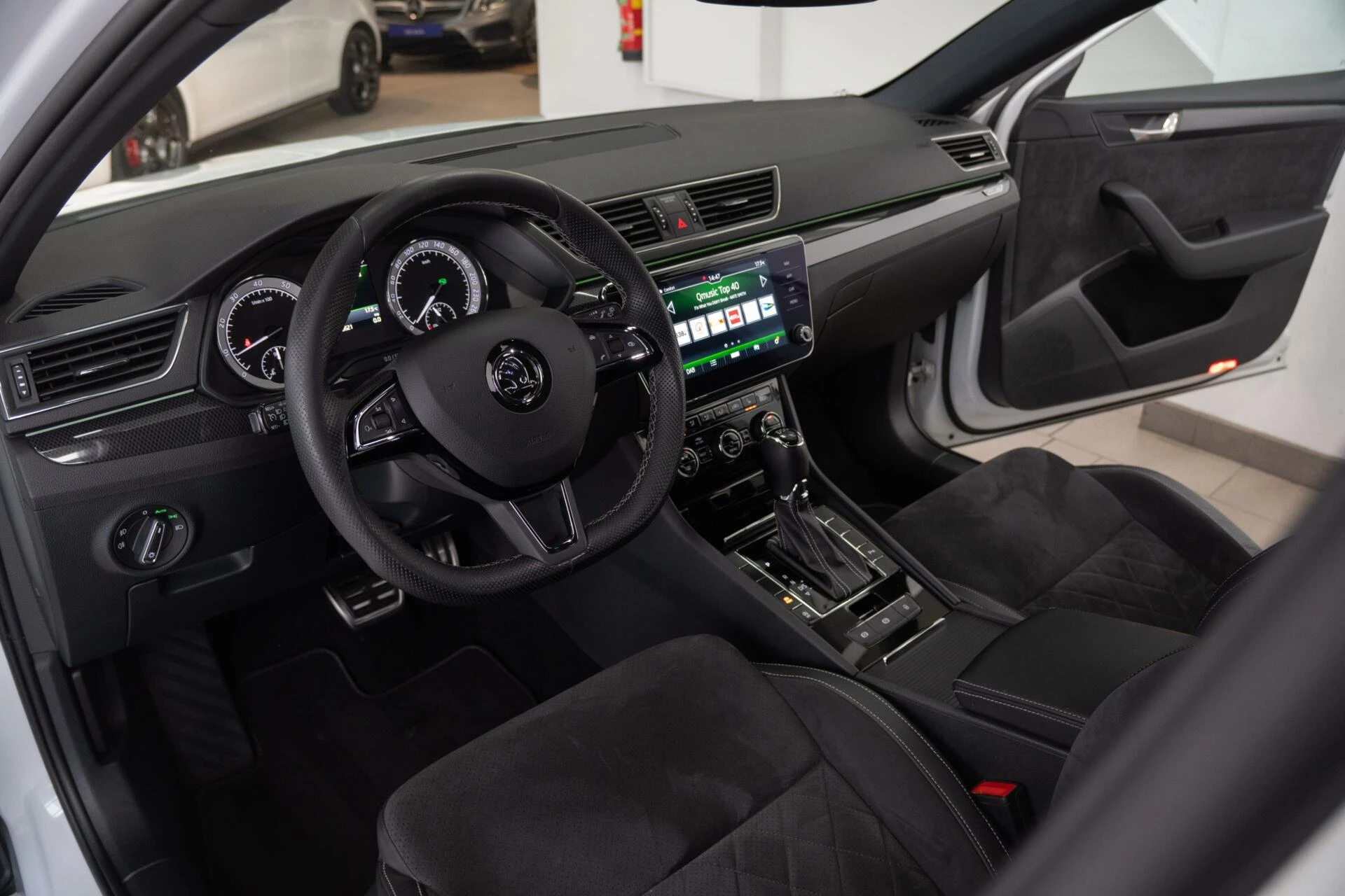 Hoofdafbeelding Škoda Superb