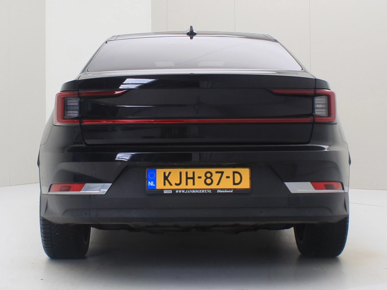 Hoofdafbeelding Polestar 2