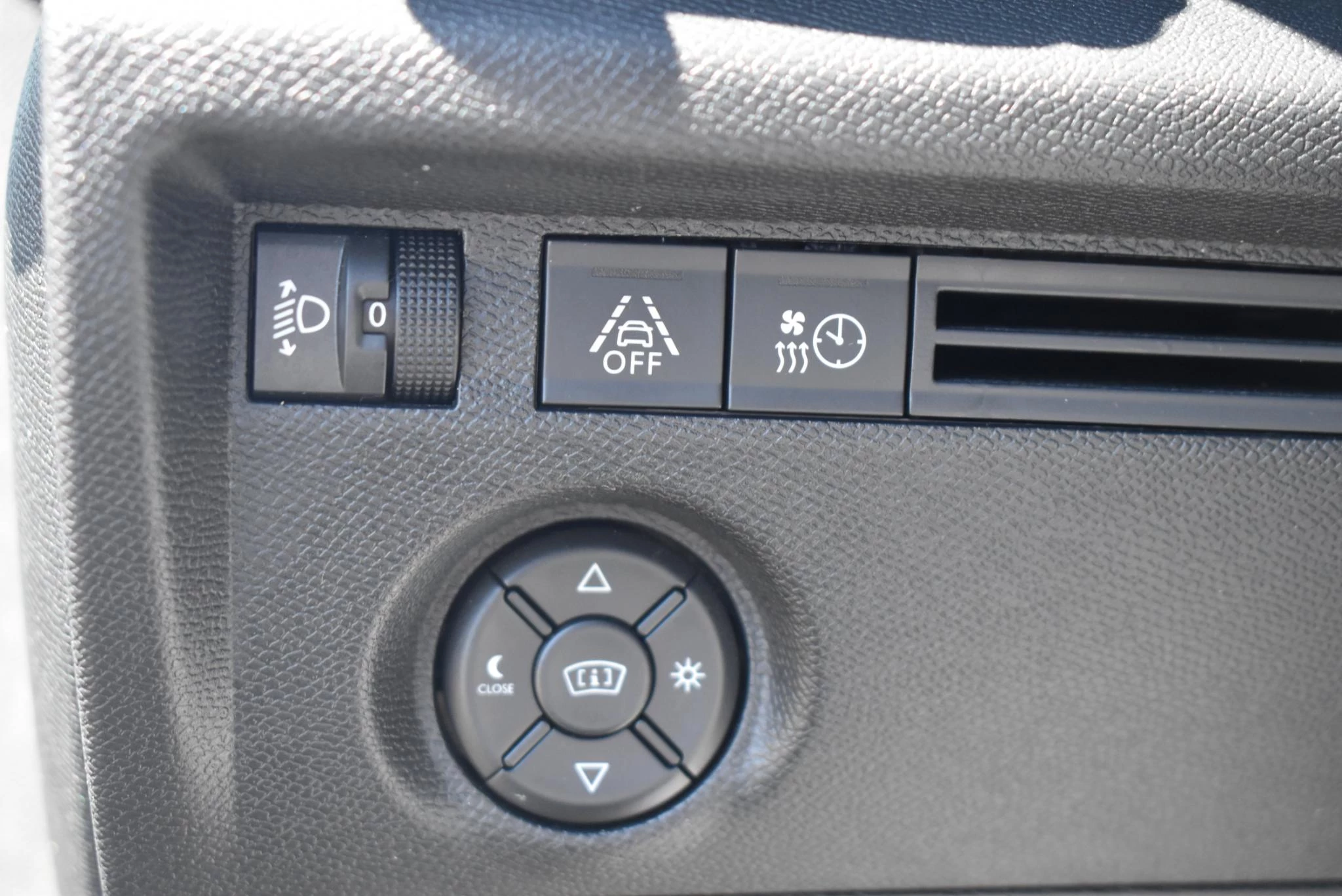 Hoofdafbeelding Citroën ë-C4