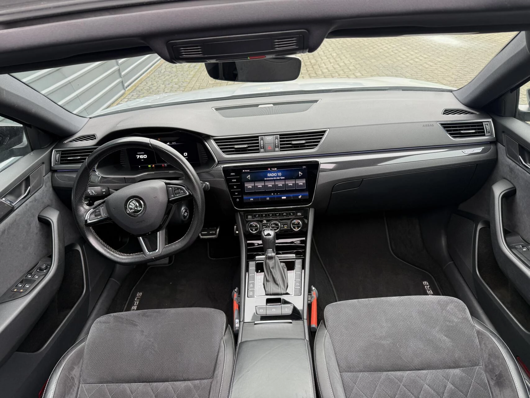 Hoofdafbeelding Škoda Superb