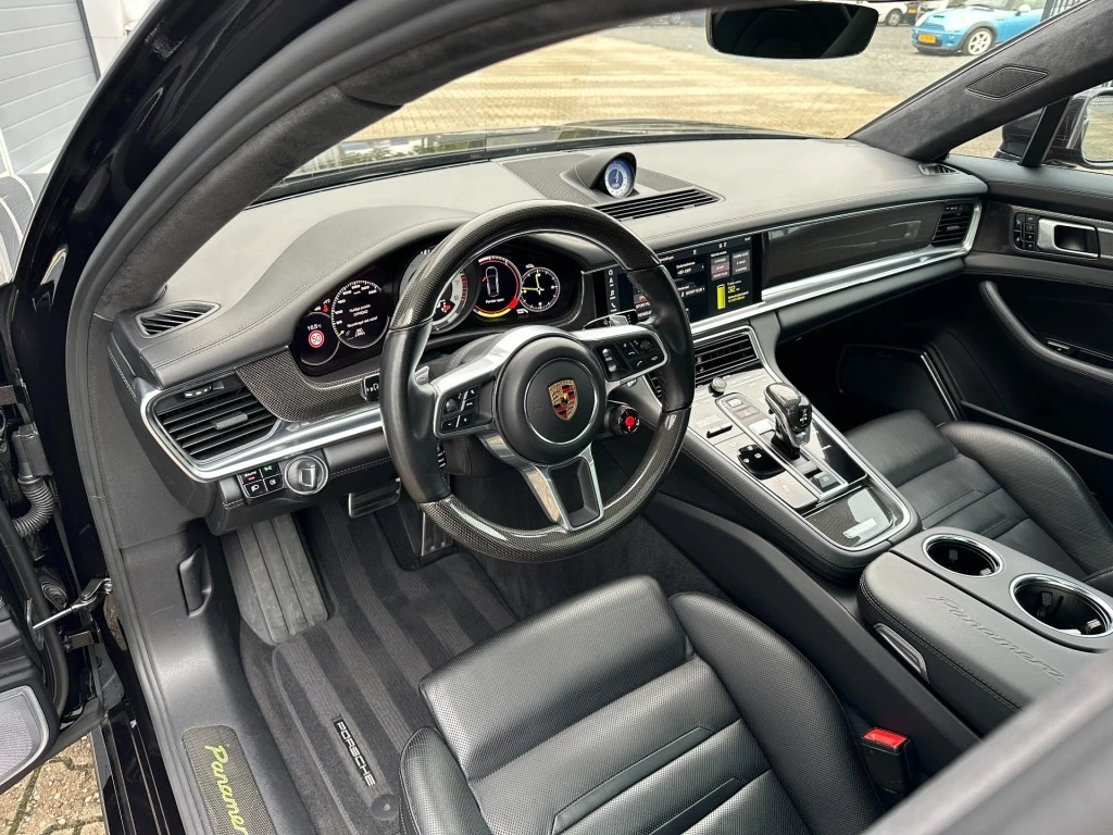 Hoofdafbeelding Porsche Panamera