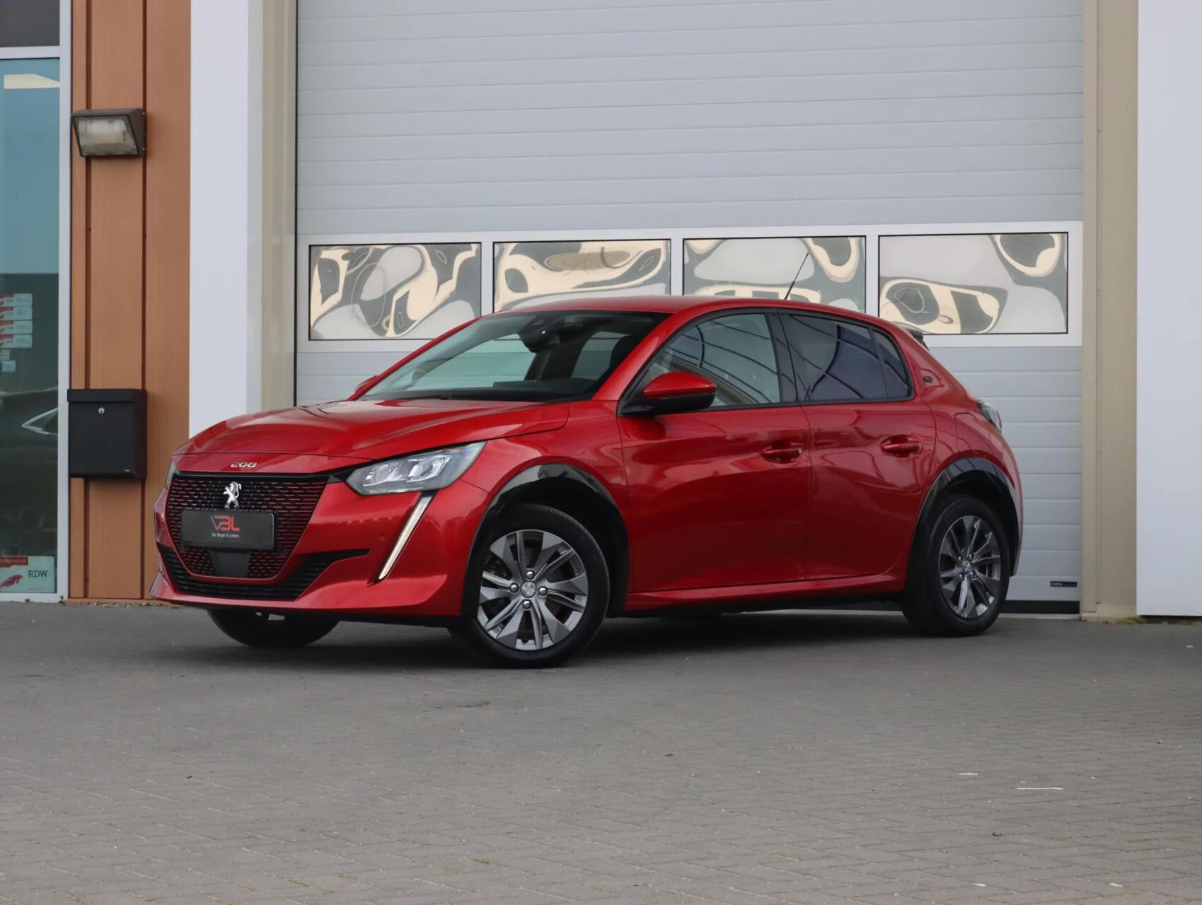 Hoofdafbeelding Peugeot e-208