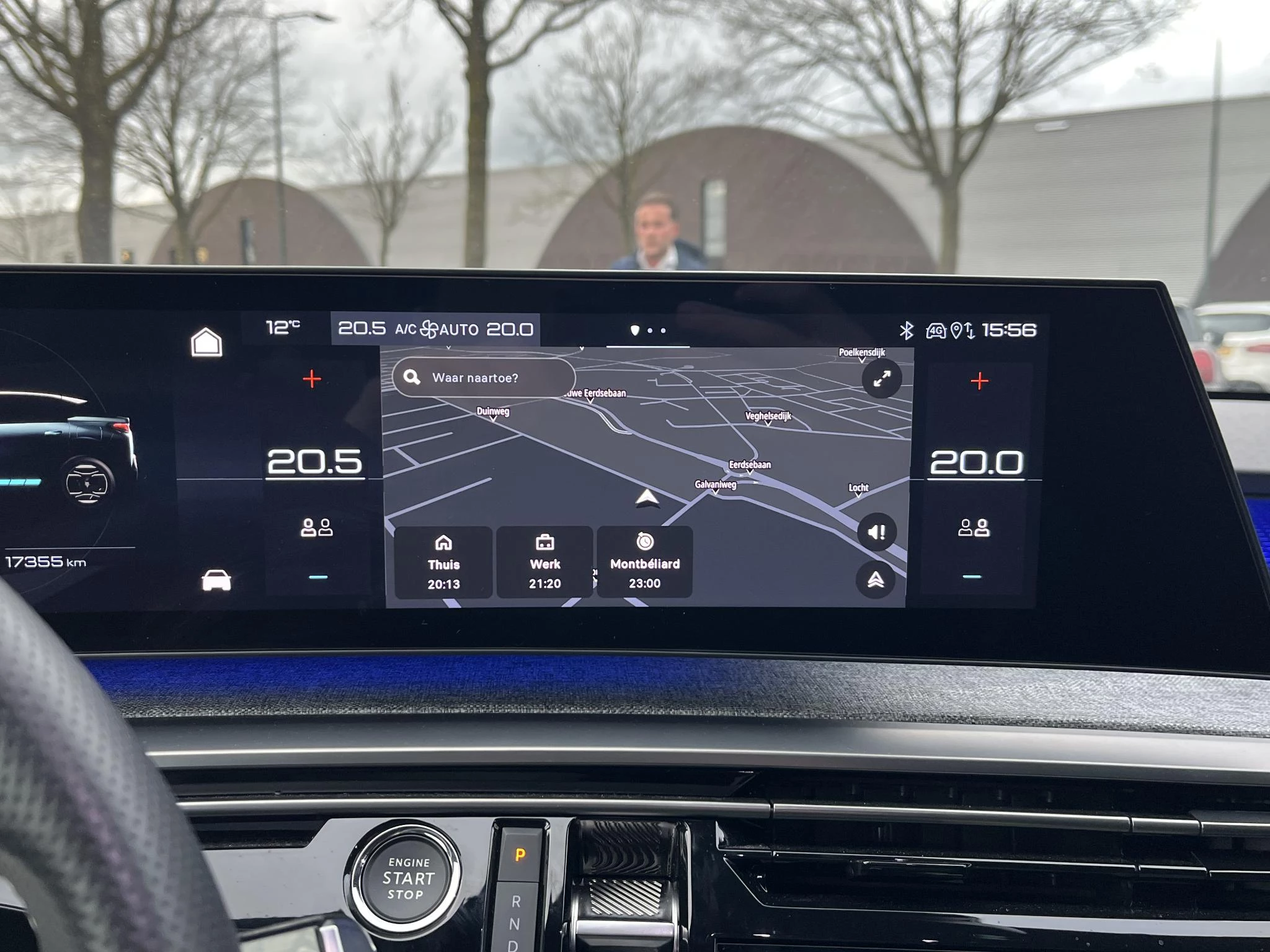 Hoofdafbeelding Peugeot e-3008