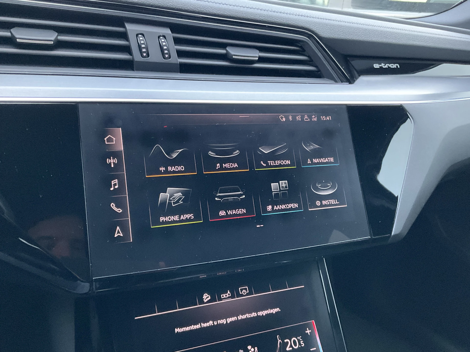 Hoofdafbeelding Audi e-tron