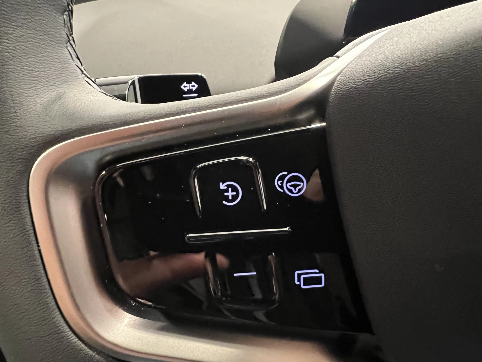 Hoofdafbeelding Volvo EX30