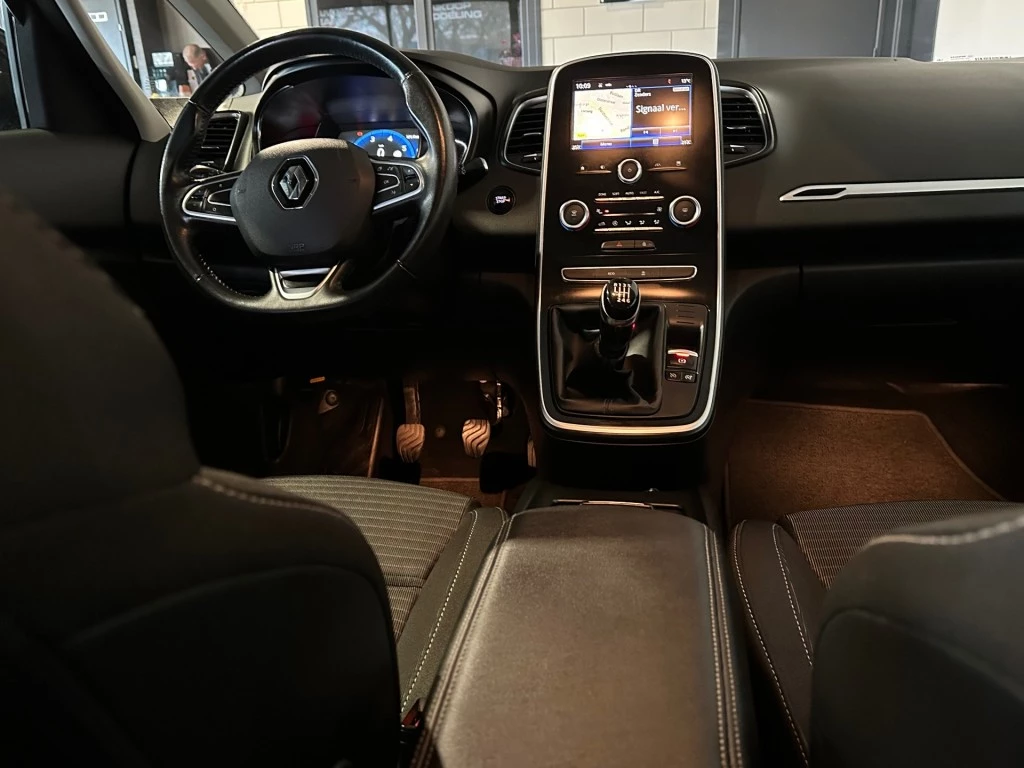 Hoofdafbeelding Renault Scénic