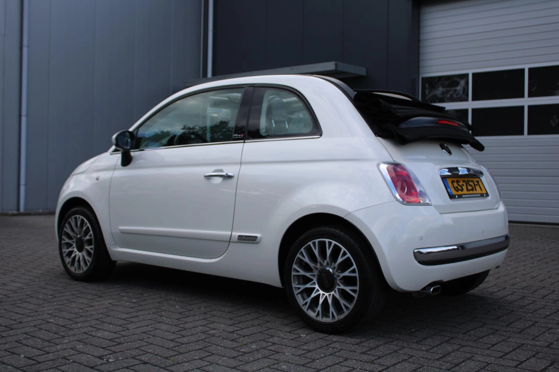 Hoofdafbeelding Fiat 500C