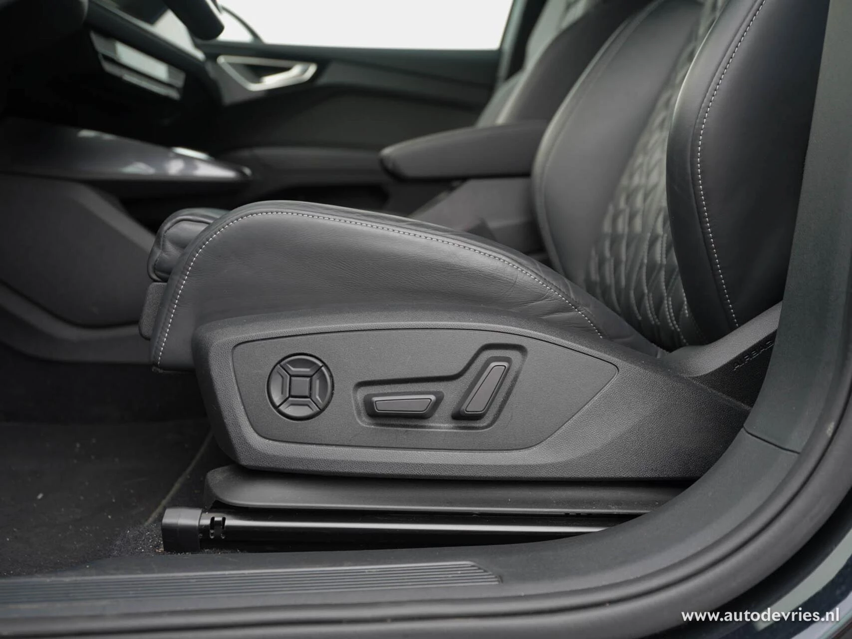 Hoofdafbeelding Audi Q4 e-tron