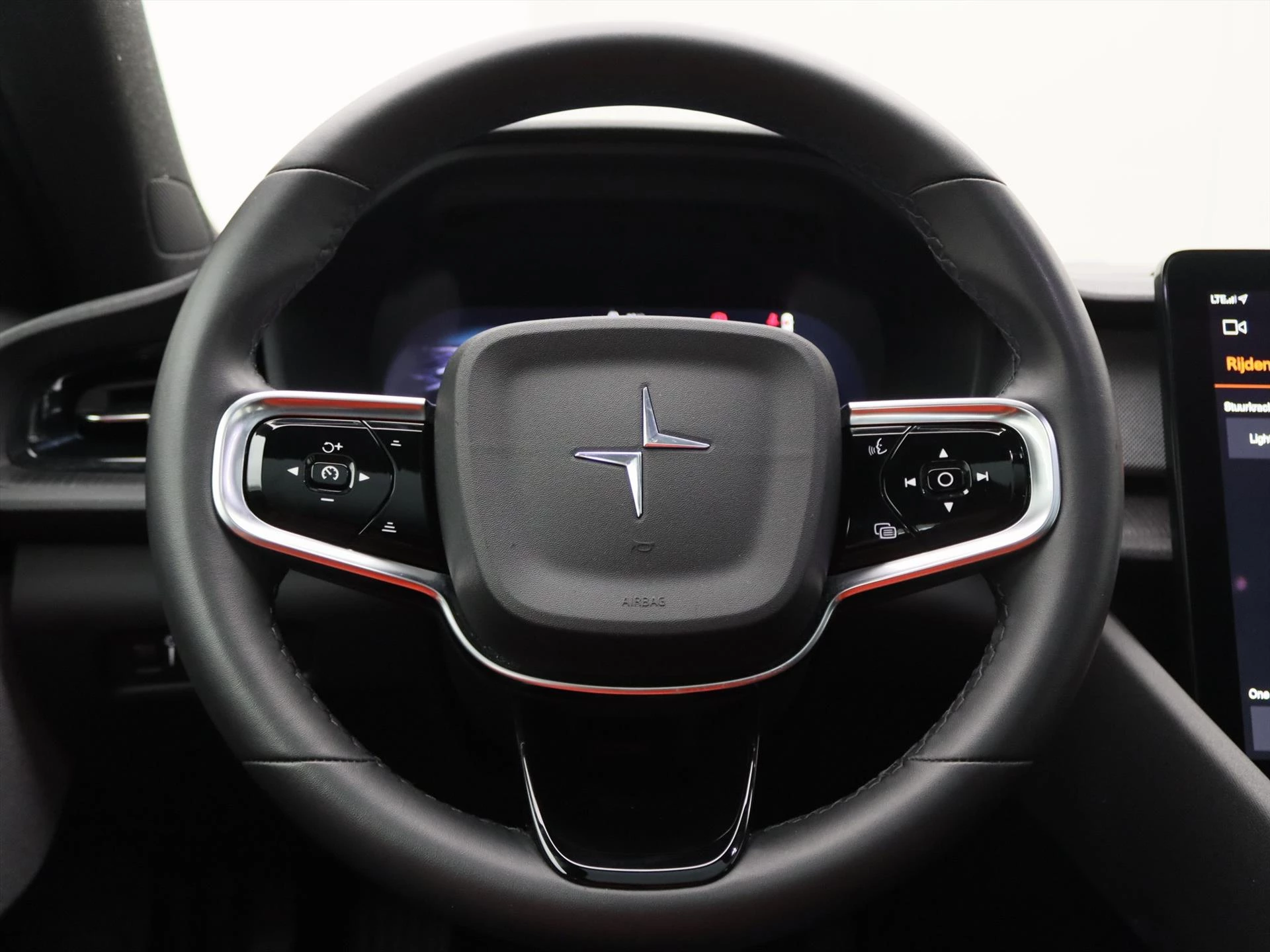 Hoofdafbeelding Polestar 2