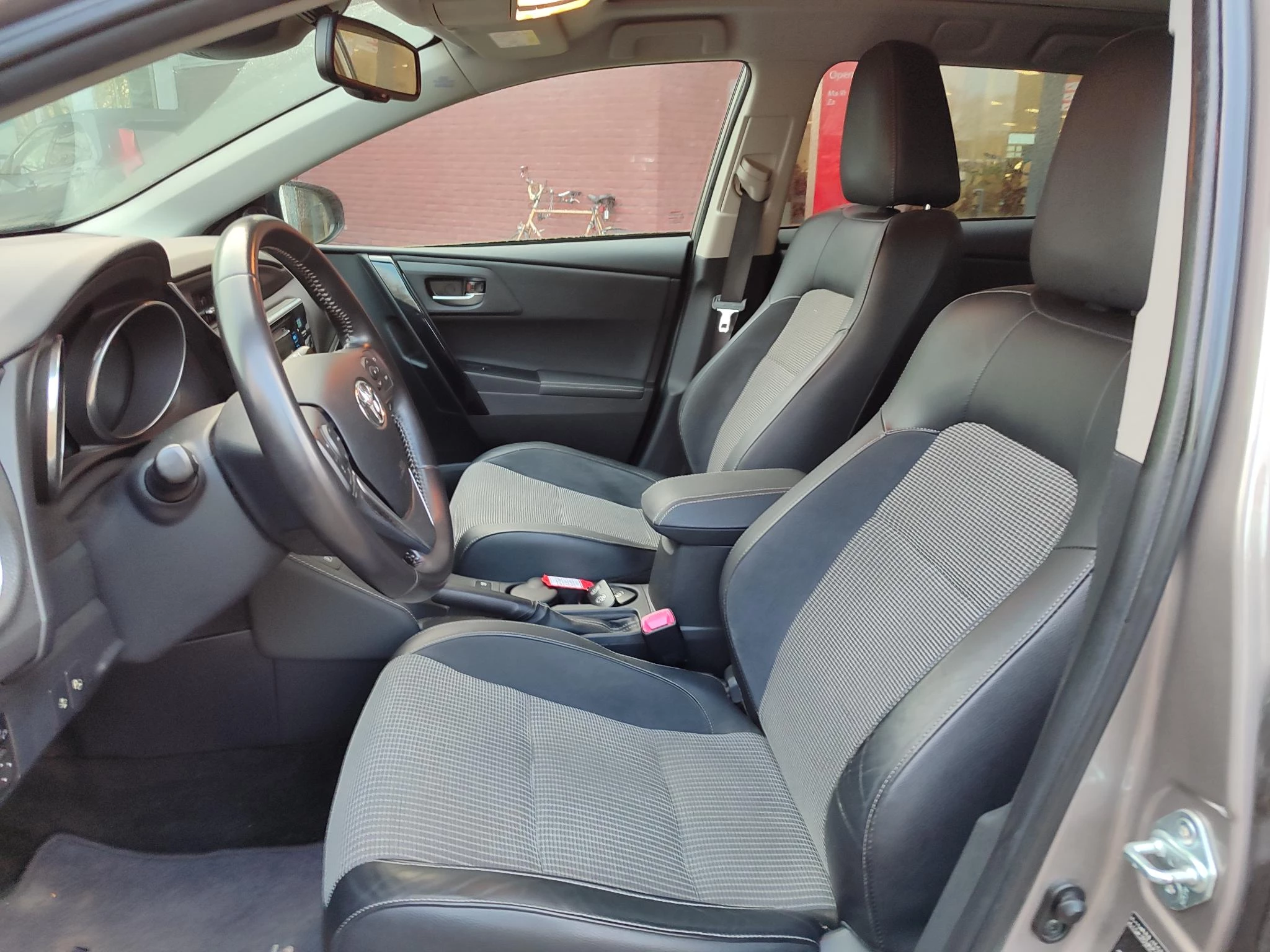 Hoofdafbeelding Toyota Auris