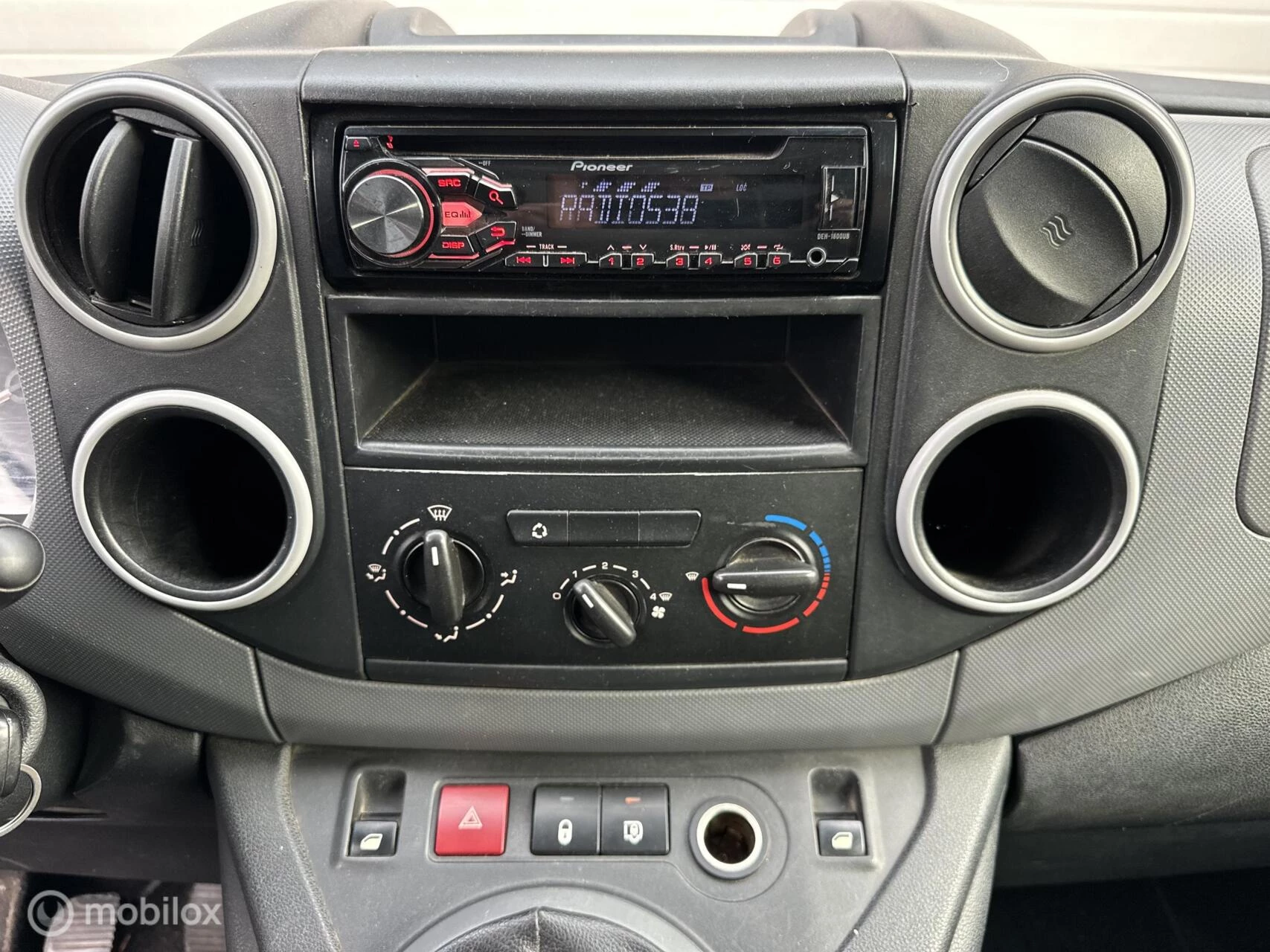Hoofdafbeelding Peugeot Partner