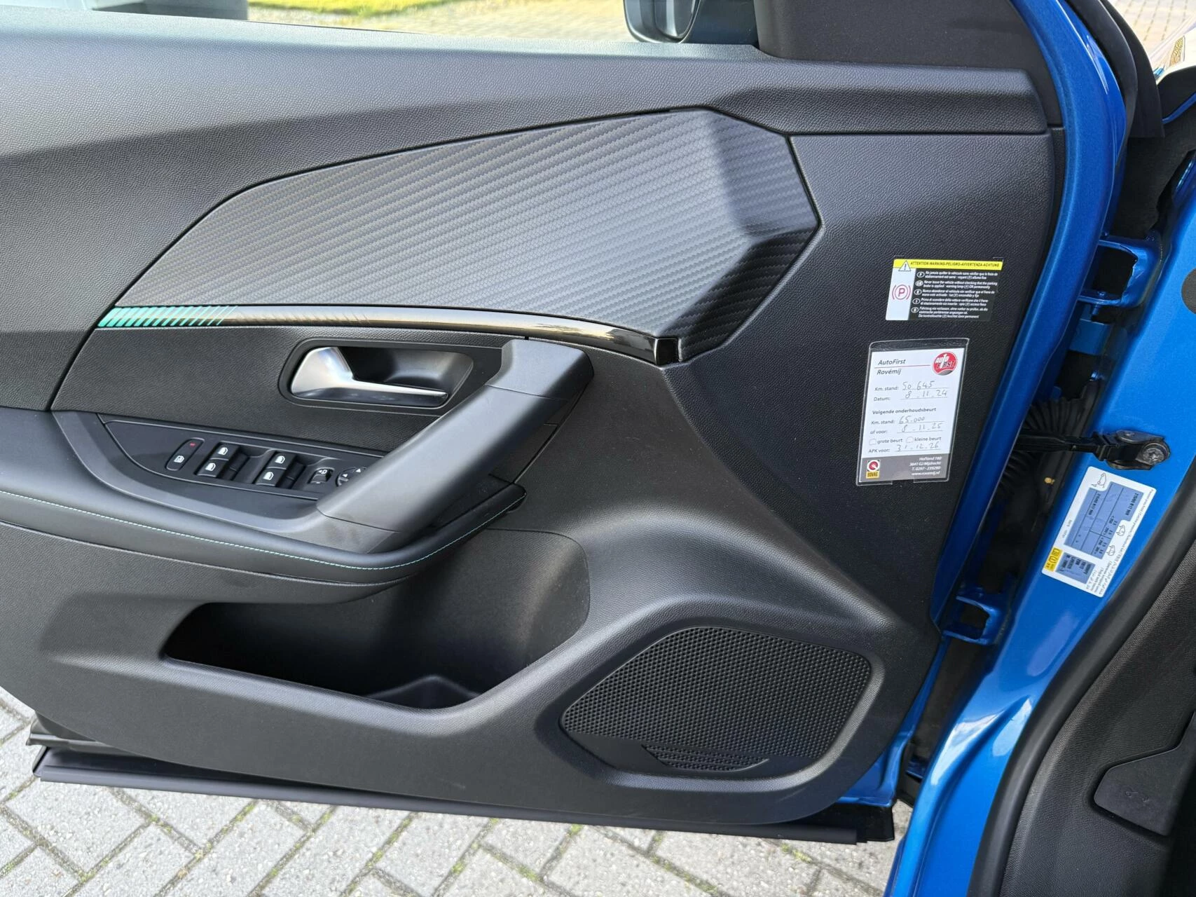 Hoofdafbeelding Peugeot e-2008