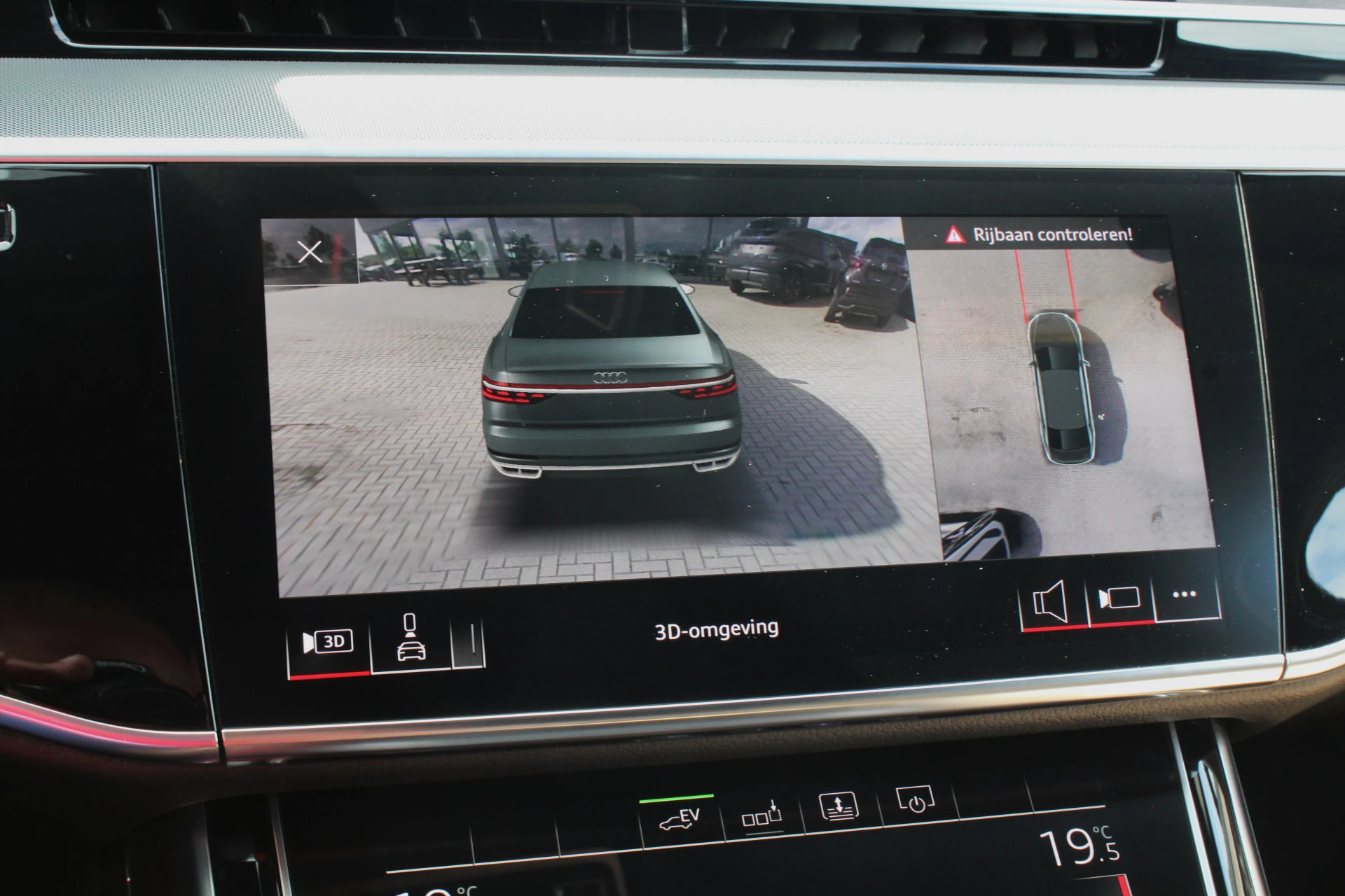 Hoofdafbeelding Audi A8