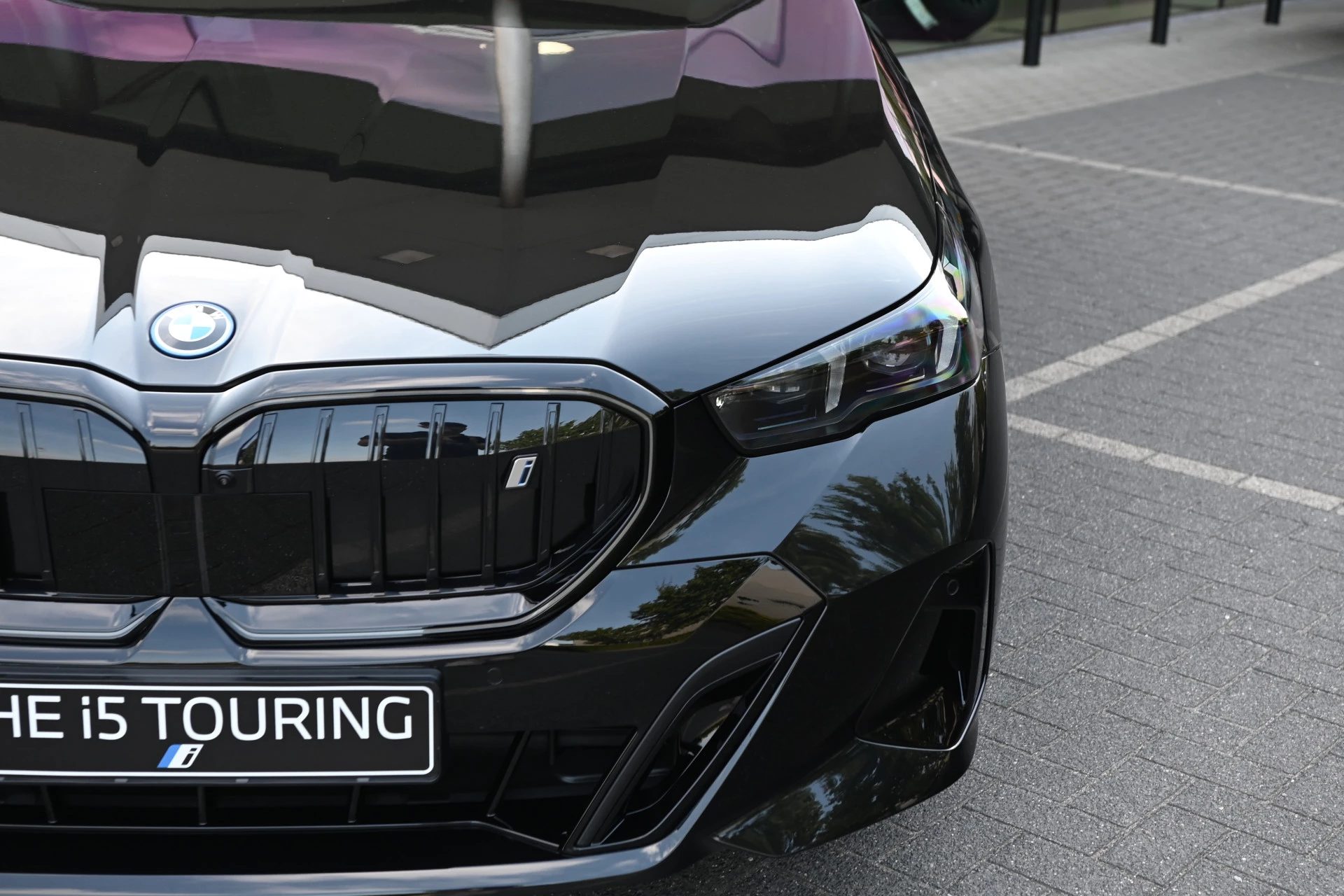 Hoofdafbeelding BMW i5