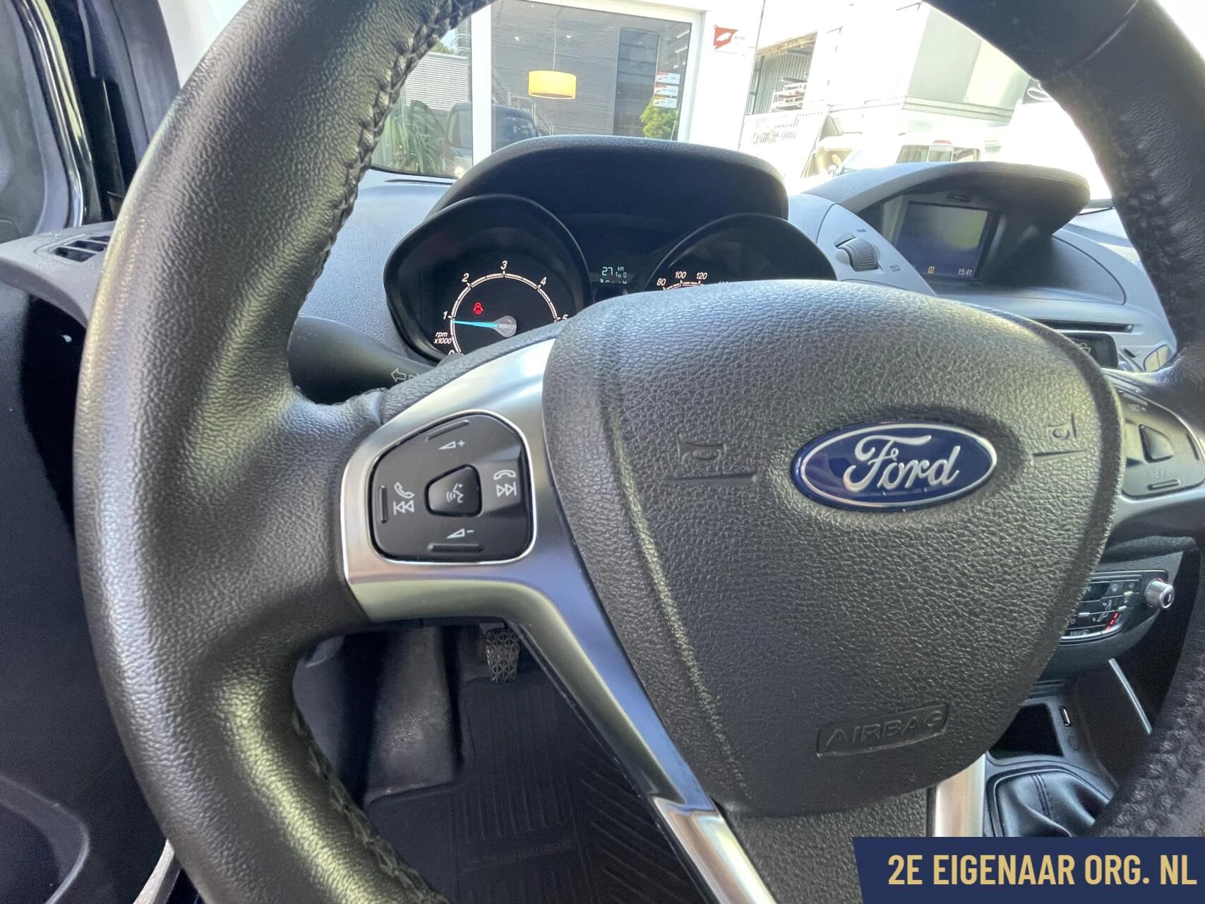 Hoofdafbeelding Ford Transit Courier