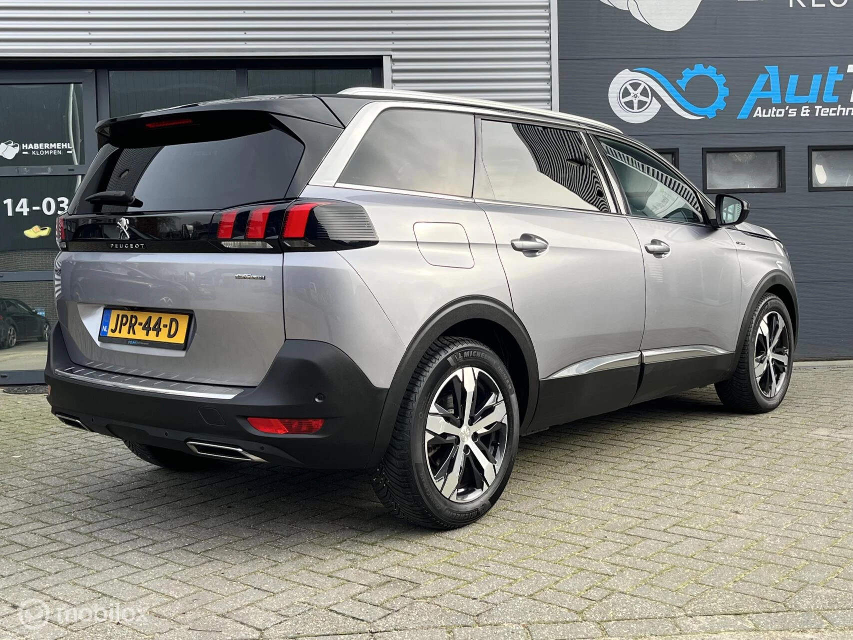 Hoofdafbeelding Peugeot 5008