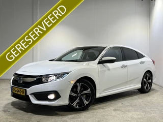 Honda Civic 1.5 i-VTEC Comfort | Navigatie | LM Velgen 17" | Voorstoelen Verwarmd | Cruise Control Adaptief | Airco |