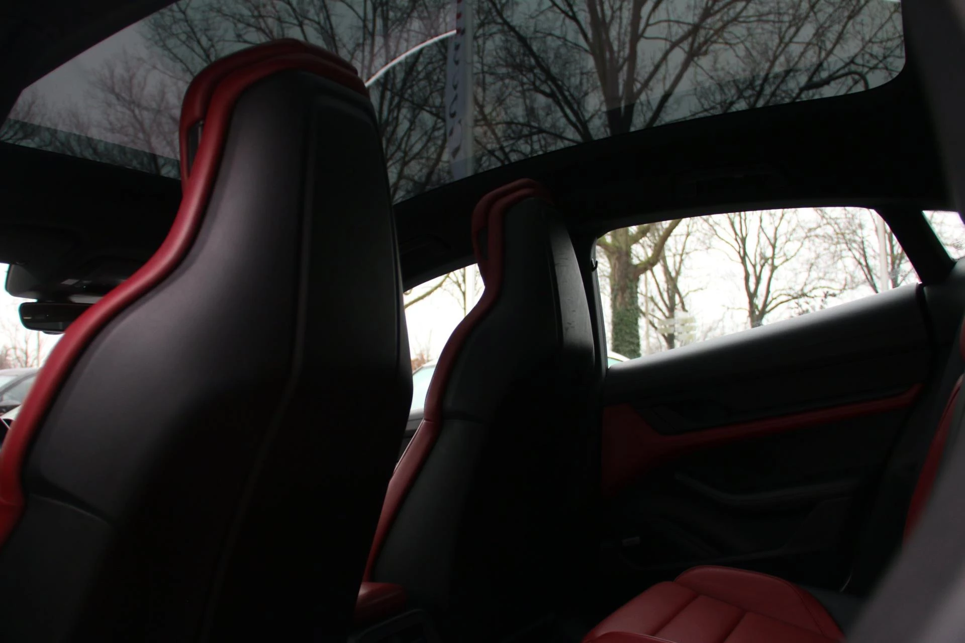 Hoofdafbeelding Porsche Taycan