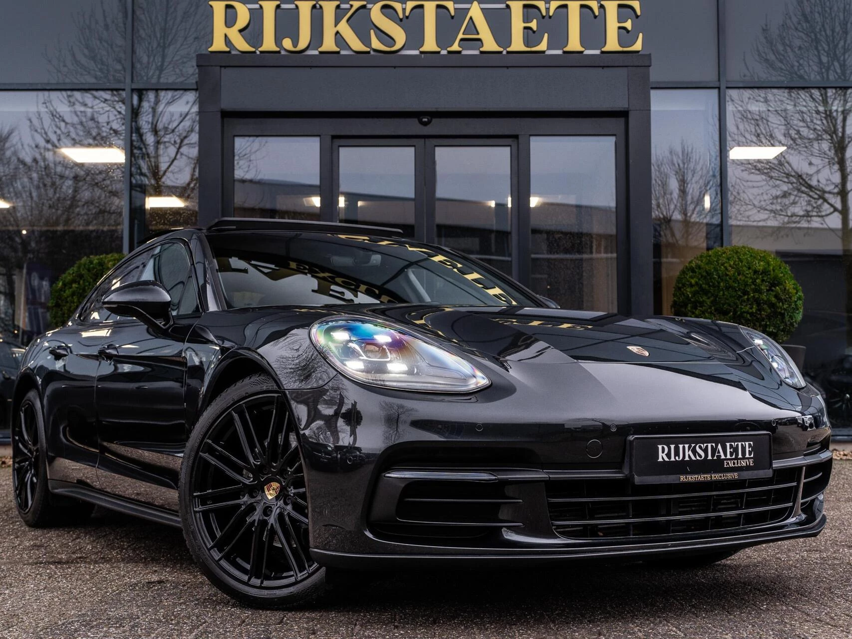 Hoofdafbeelding Porsche Panamera