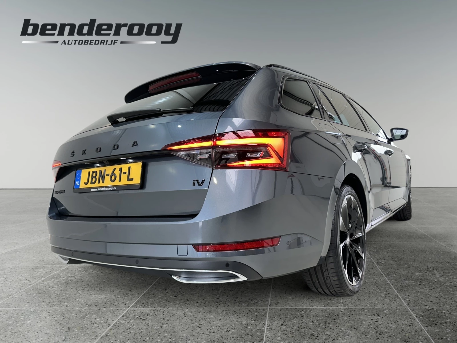 Hoofdafbeelding Škoda Superb
