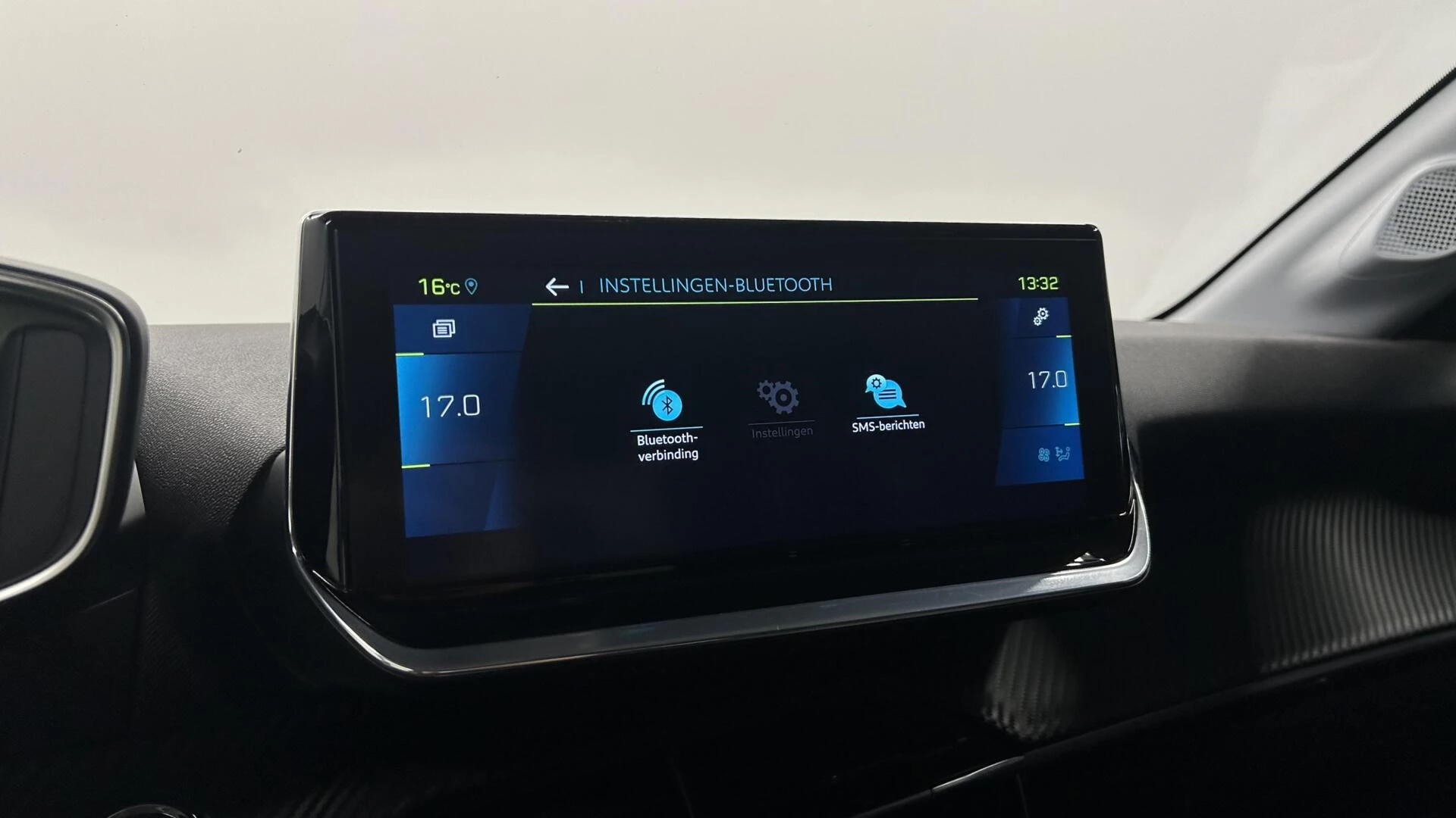 Hoofdafbeelding Peugeot e-208