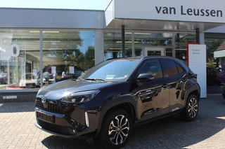 Toyota Yaris Cross 1.5 HYBRID STYLE PANODAK STOEL-STUUR & RUITENWISSER VERW. EL-ACHTERKLEP KEYLESS
