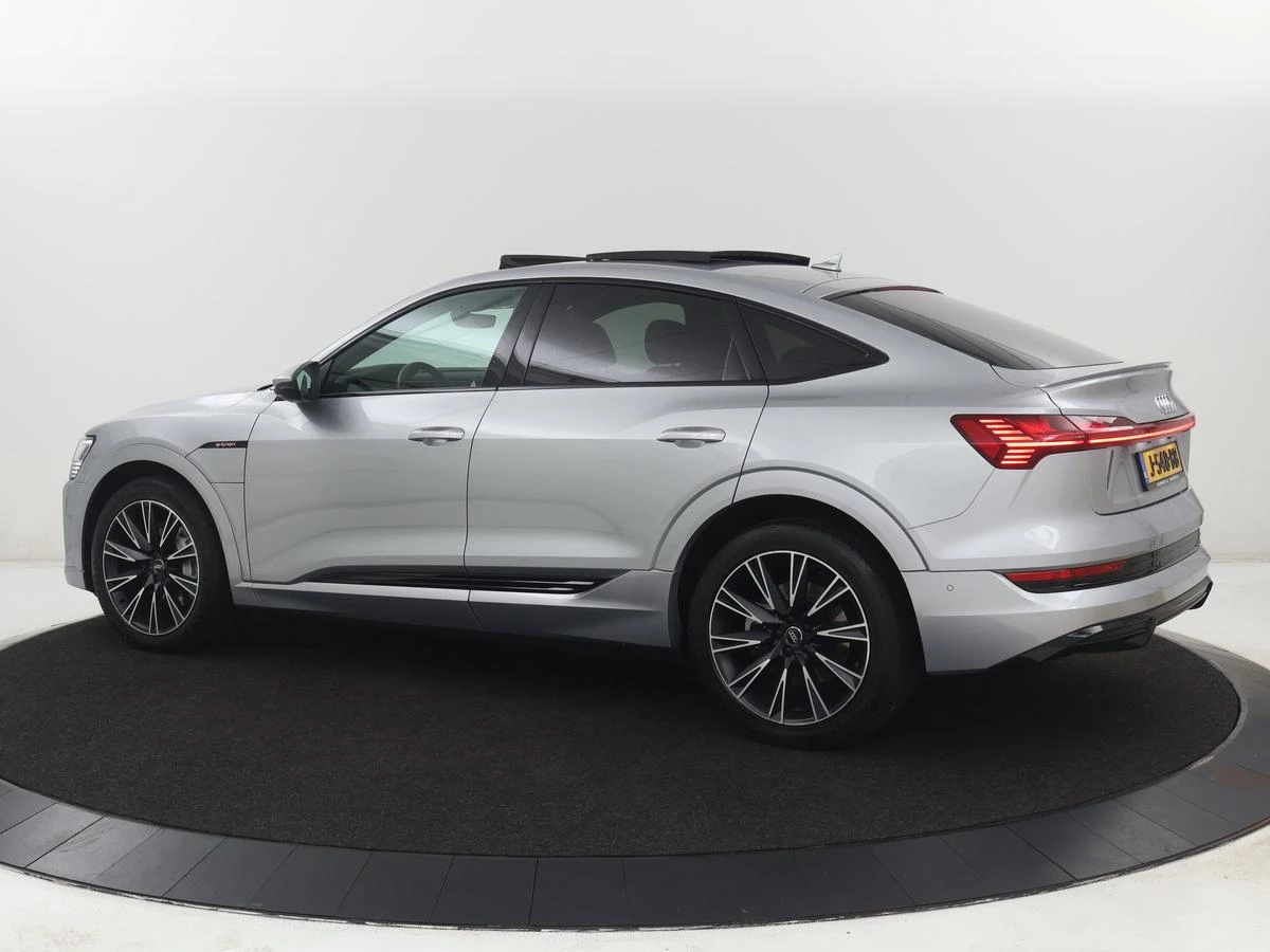 Hoofdafbeelding Audi e-tron