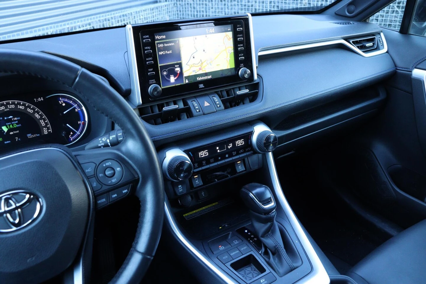 Hoofdafbeelding Toyota RAV4