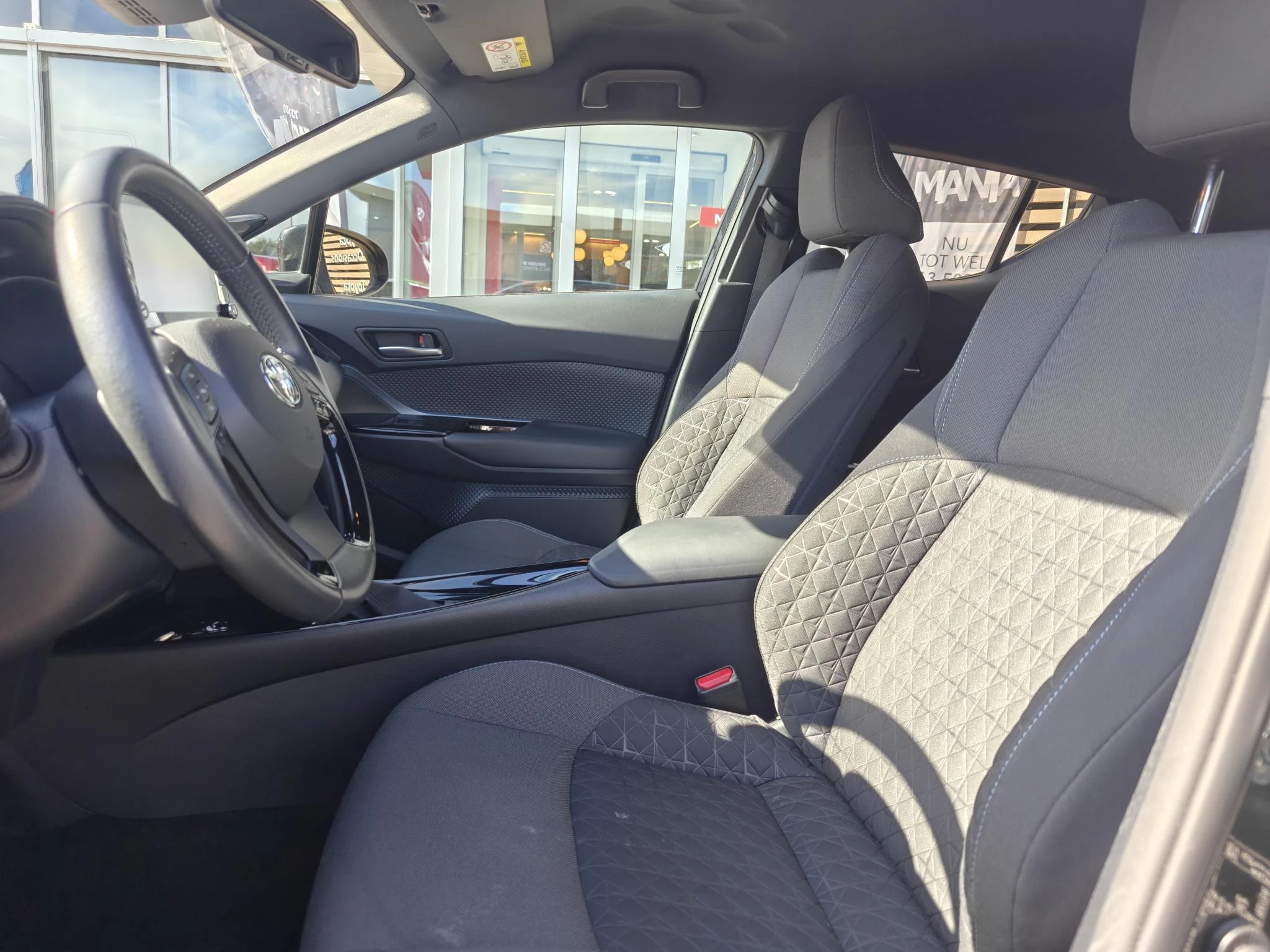 Hoofdafbeelding Toyota C-HR