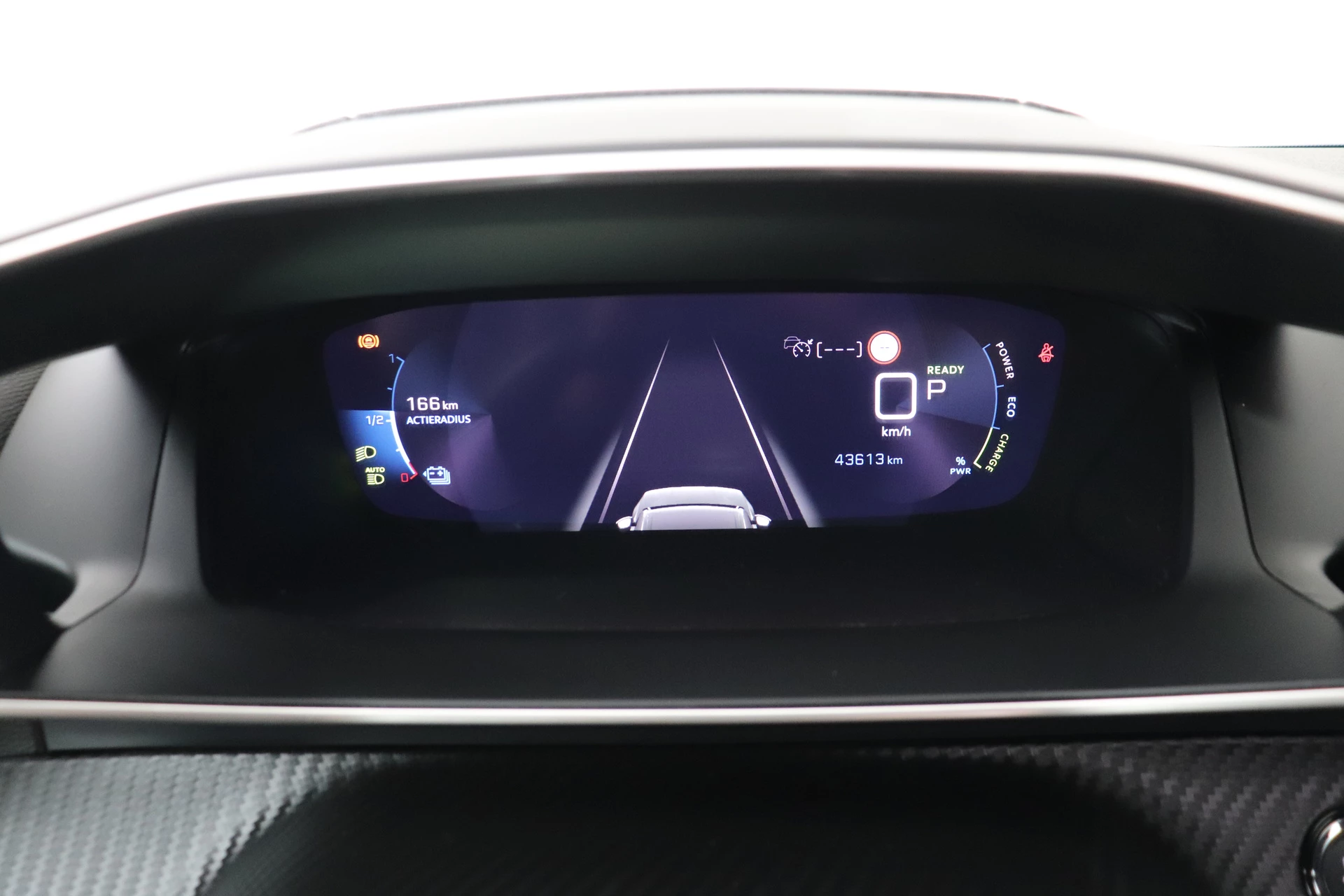 Hoofdafbeelding Peugeot e-2008