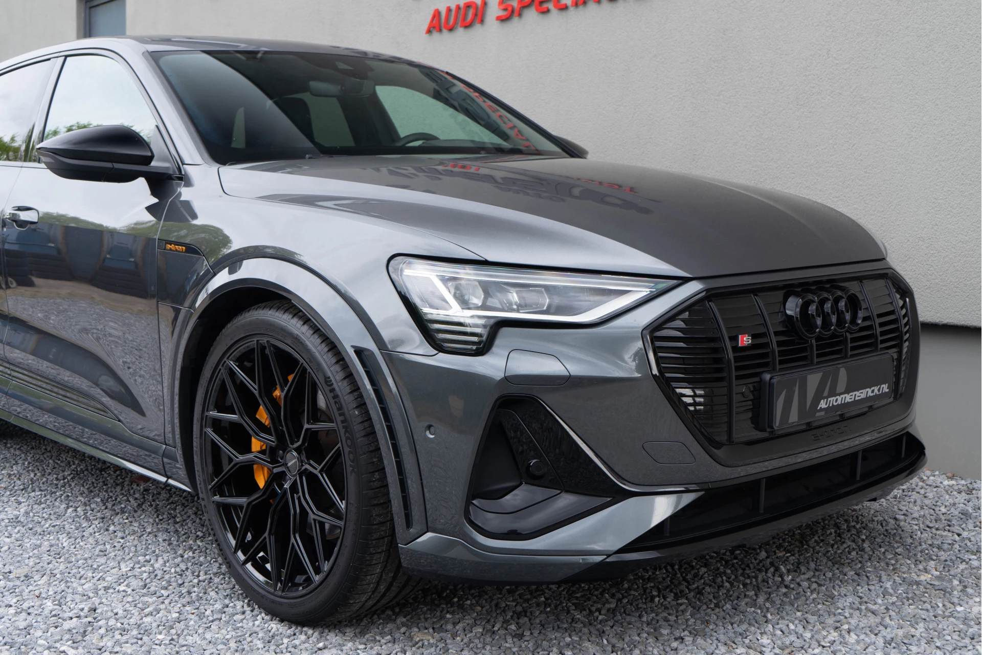 Hoofdafbeelding Audi e-tron
