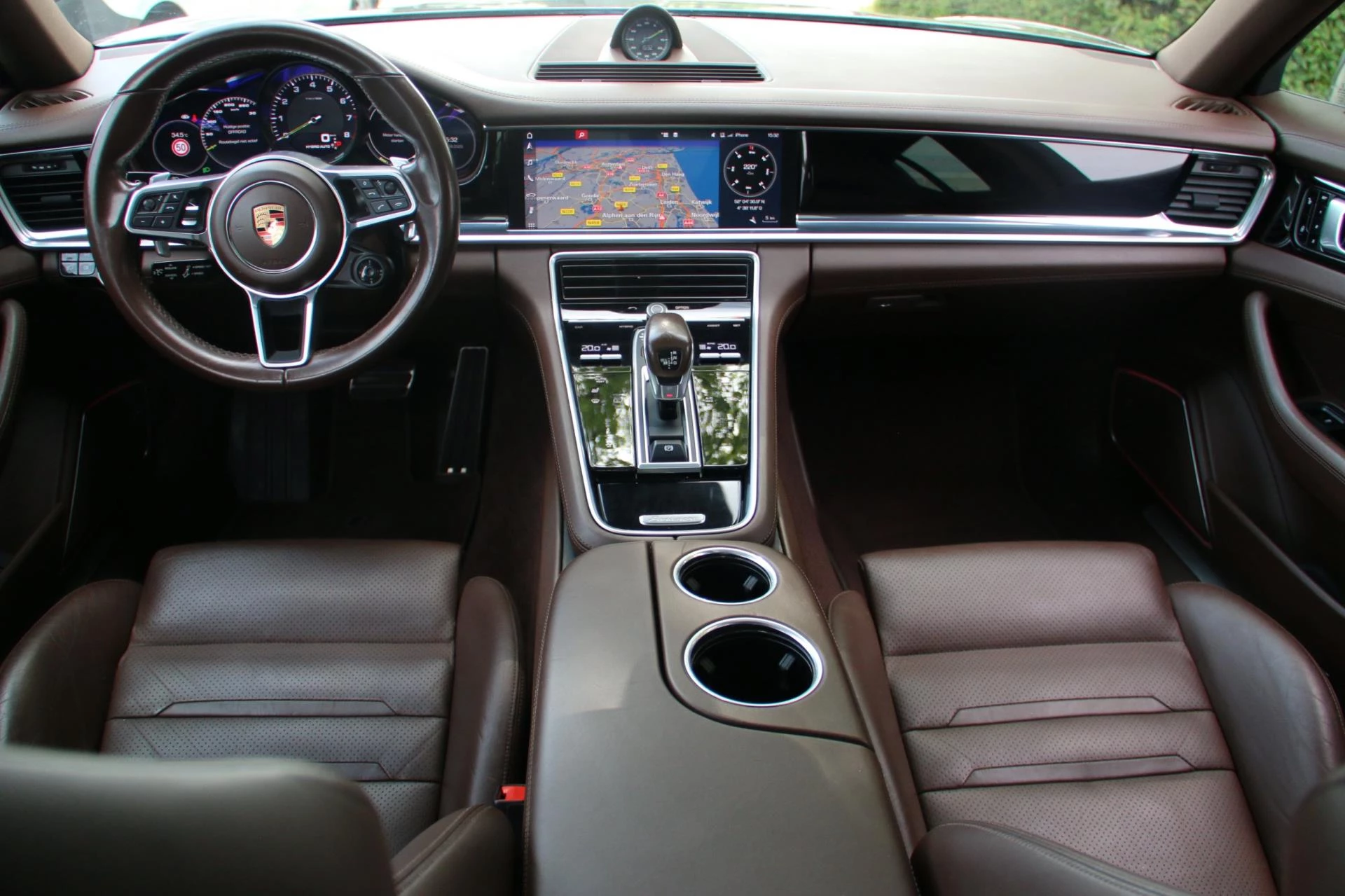 Hoofdafbeelding Porsche Panamera